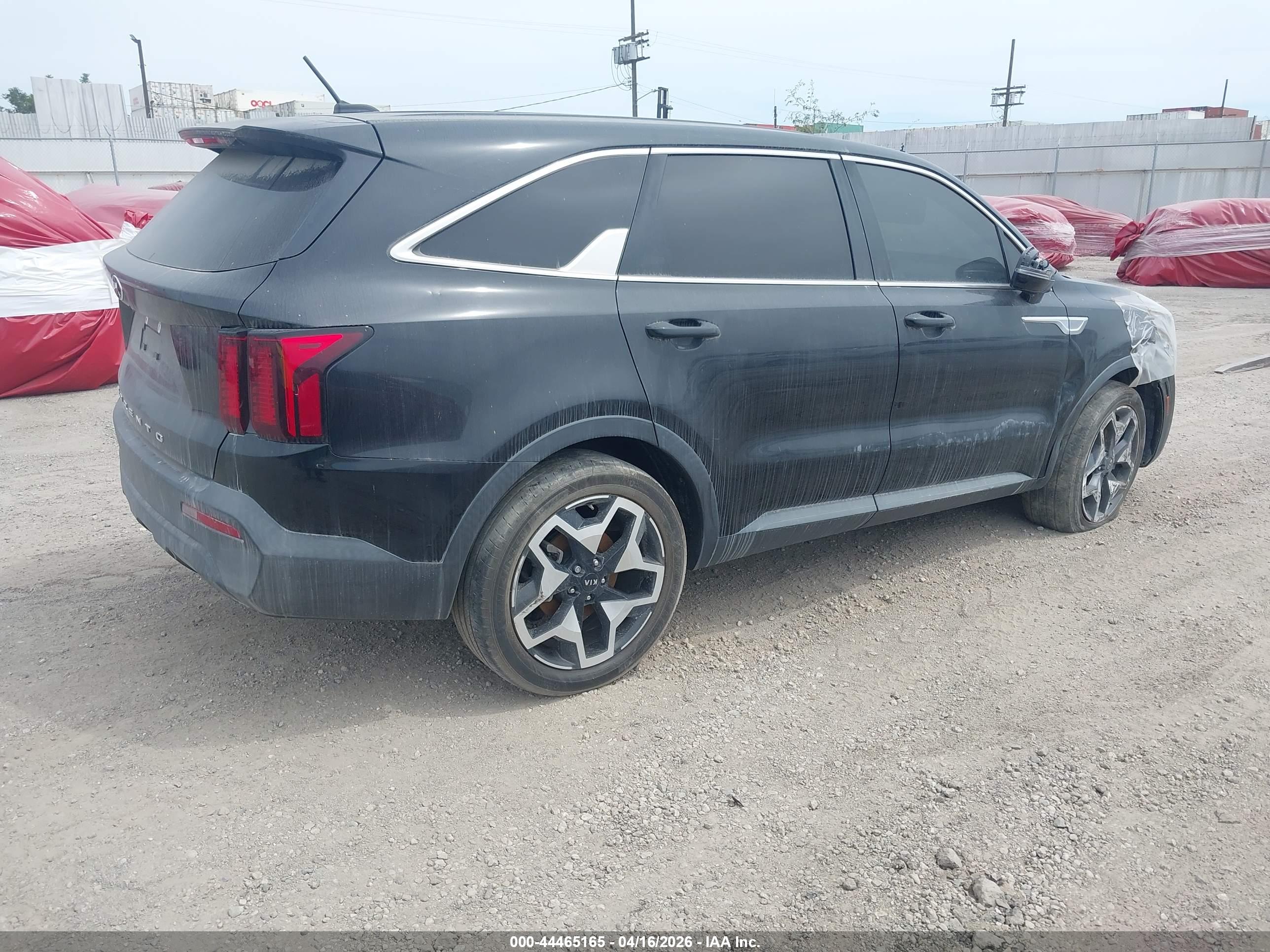 KIA SORENTO image 4