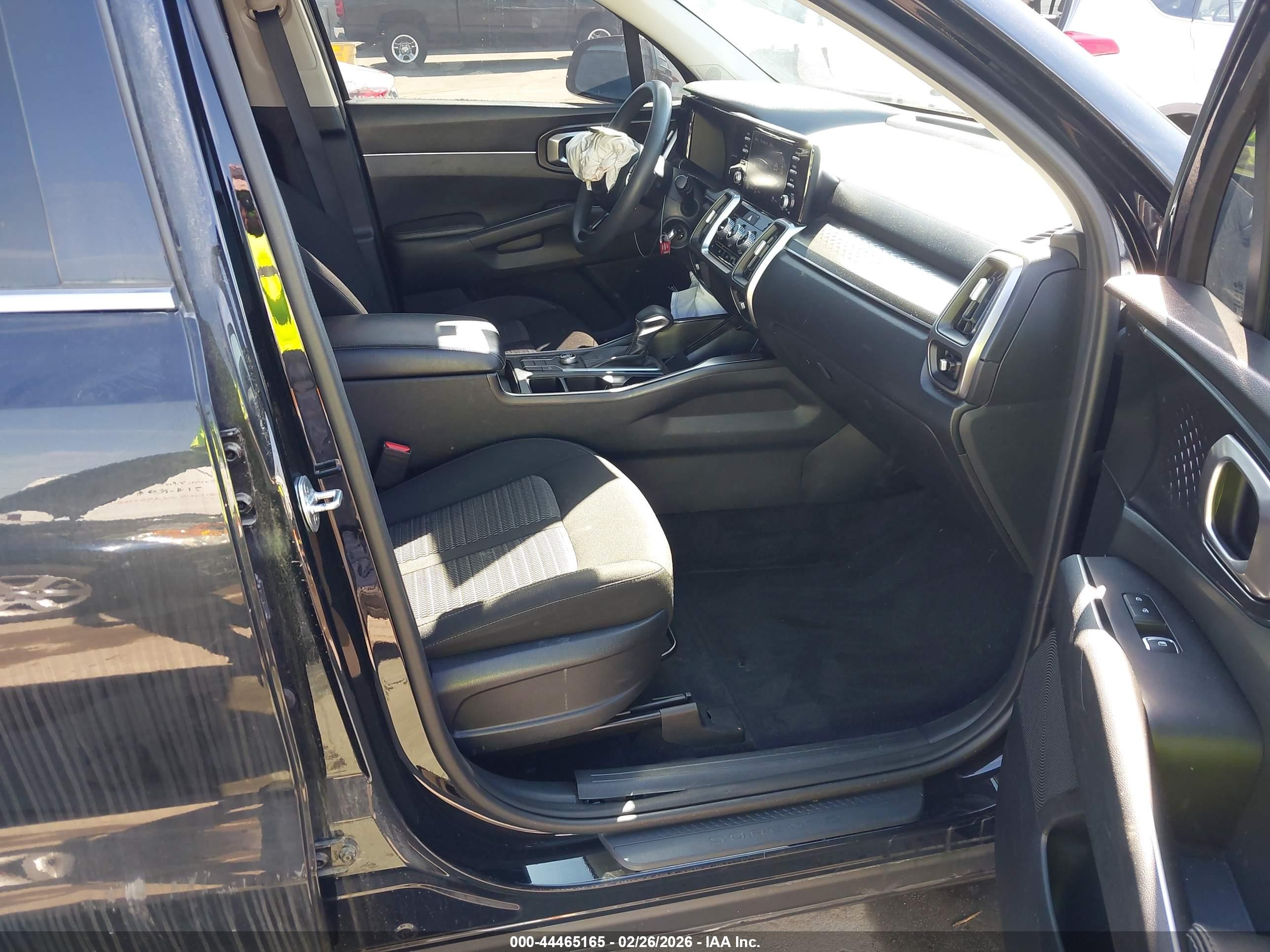 KIA SORENTO image 5