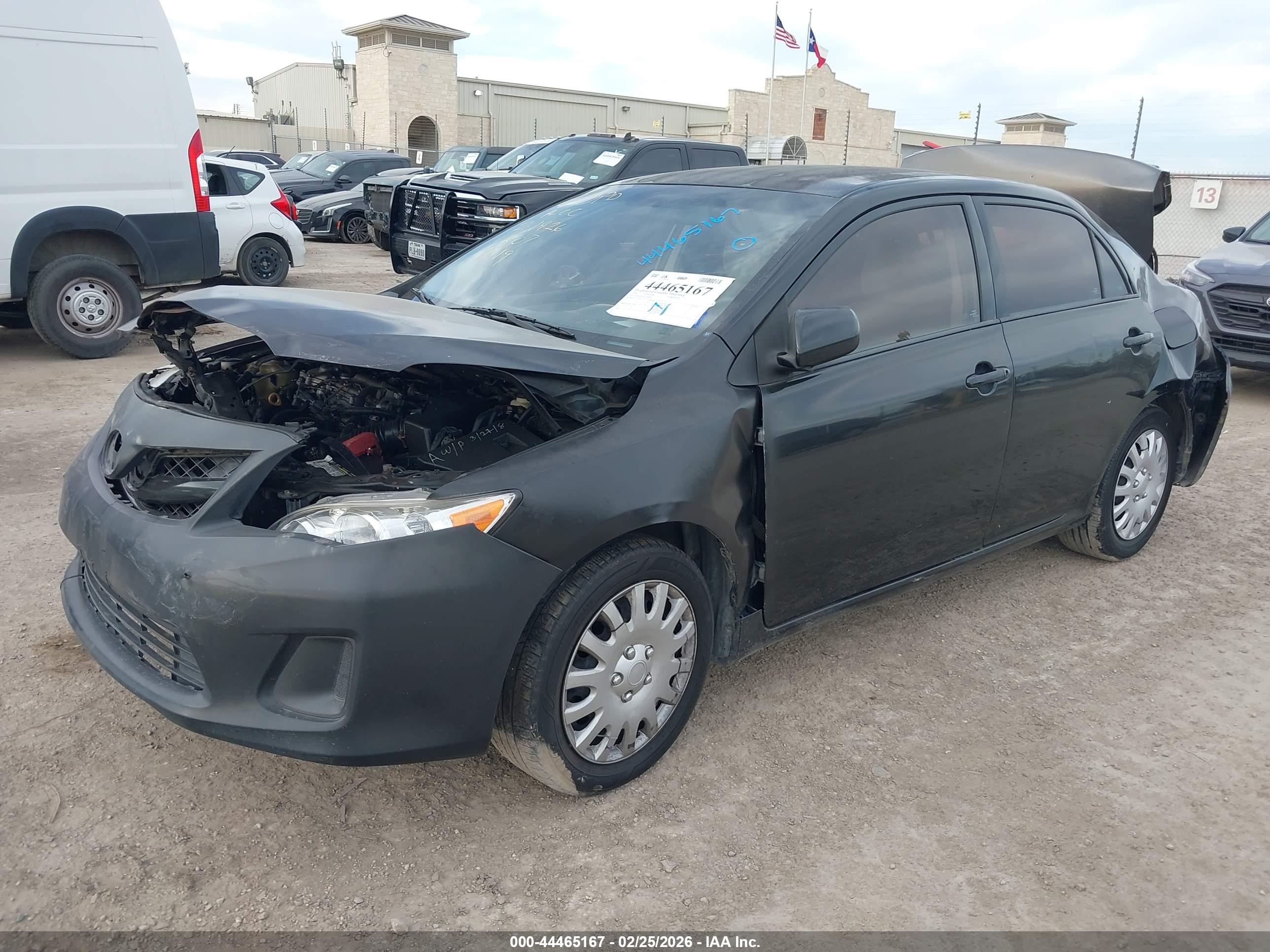 TOYOTA COROLLA image 2