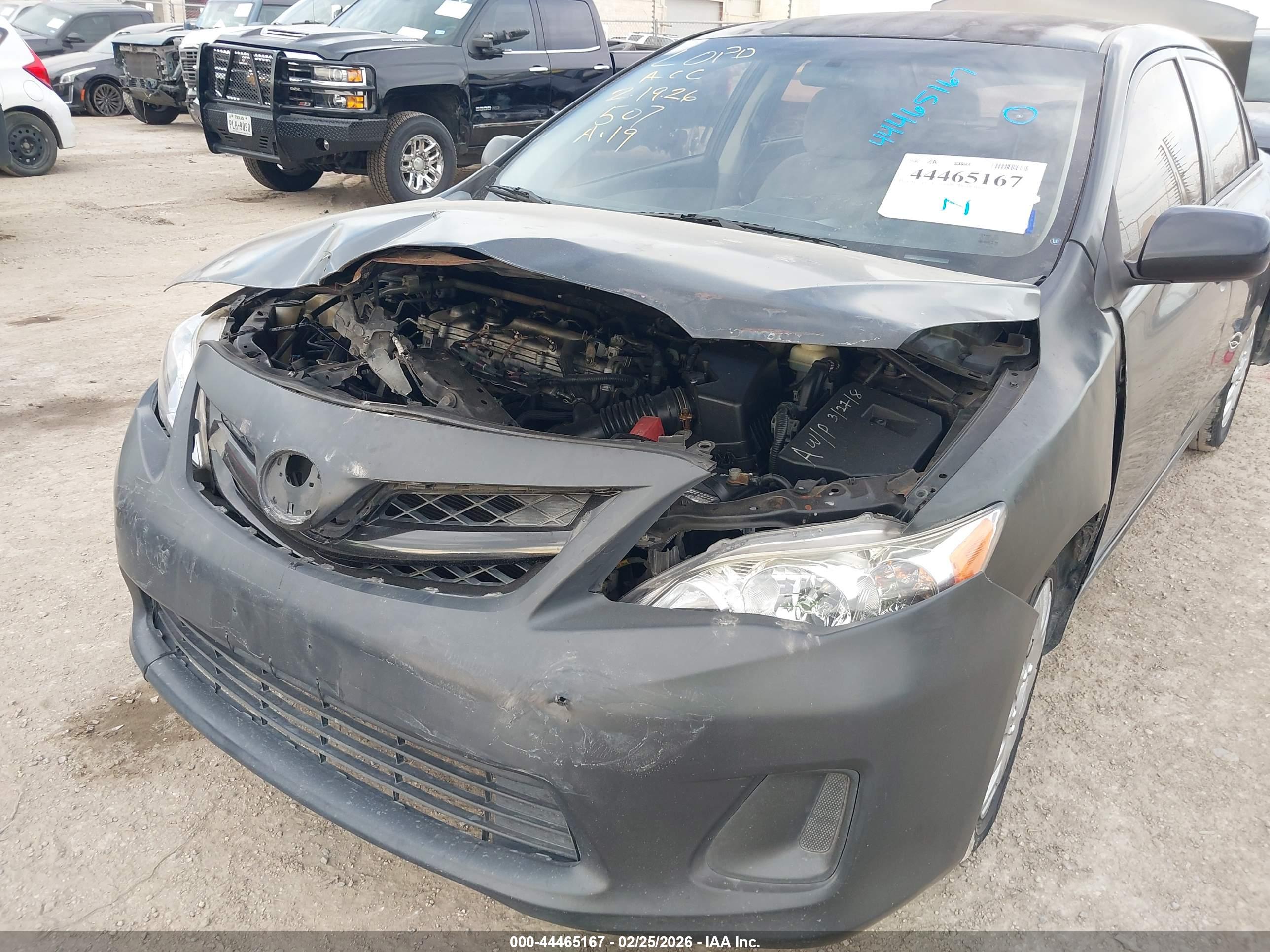 TOYOTA COROLLA image 6