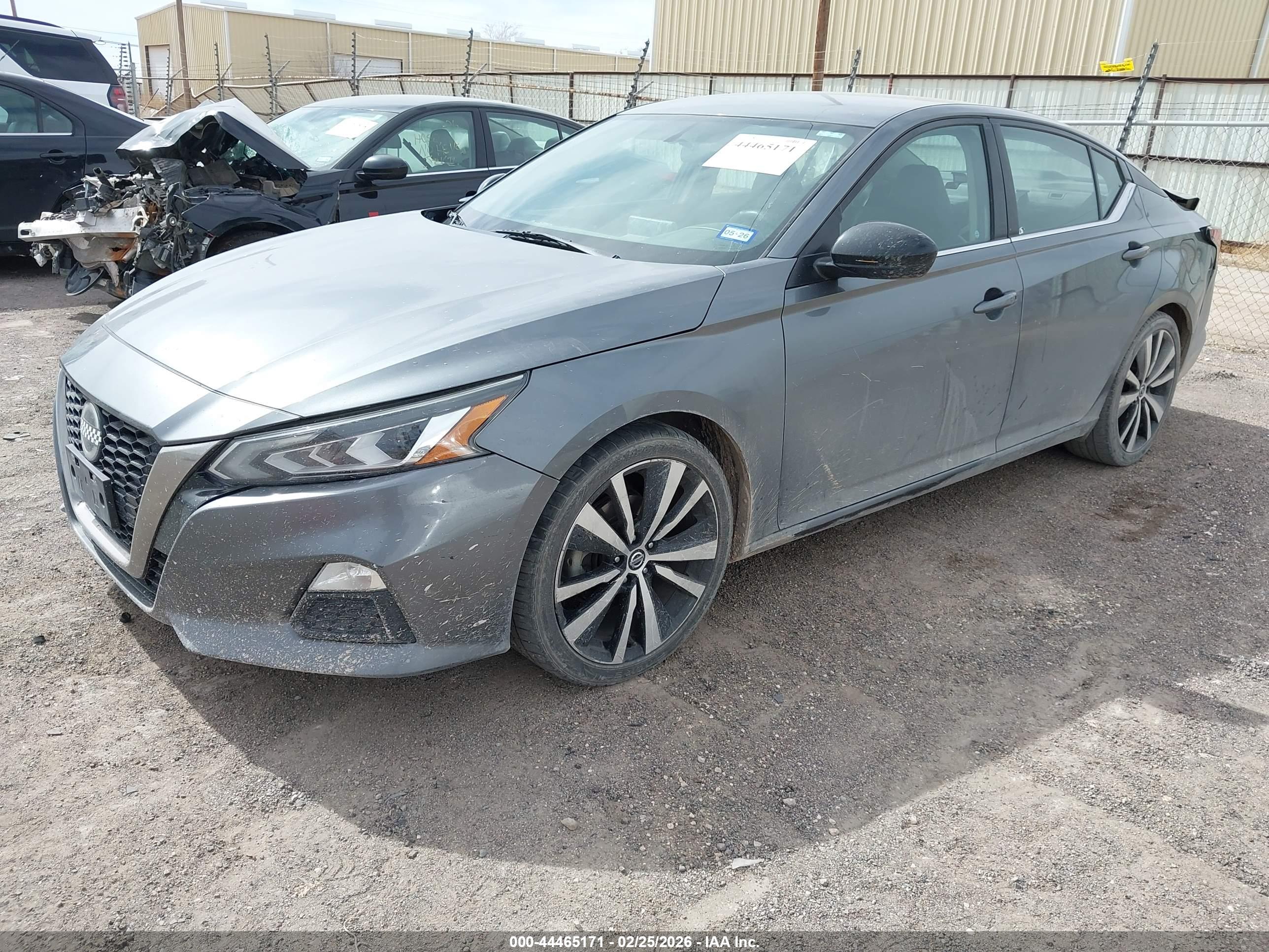 NISSAN ALTIMA image 2