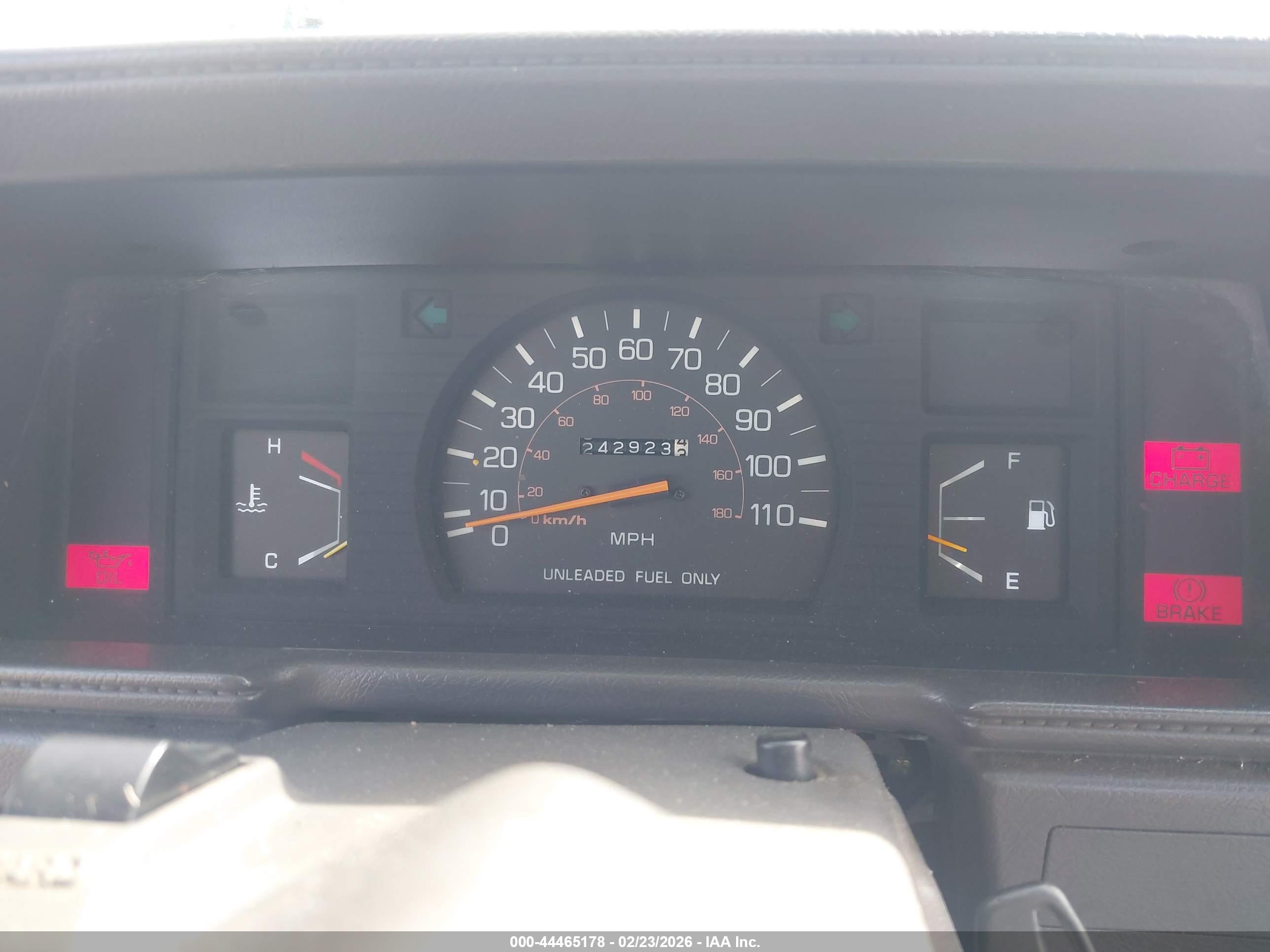 TOYOTA PICKUP image 7