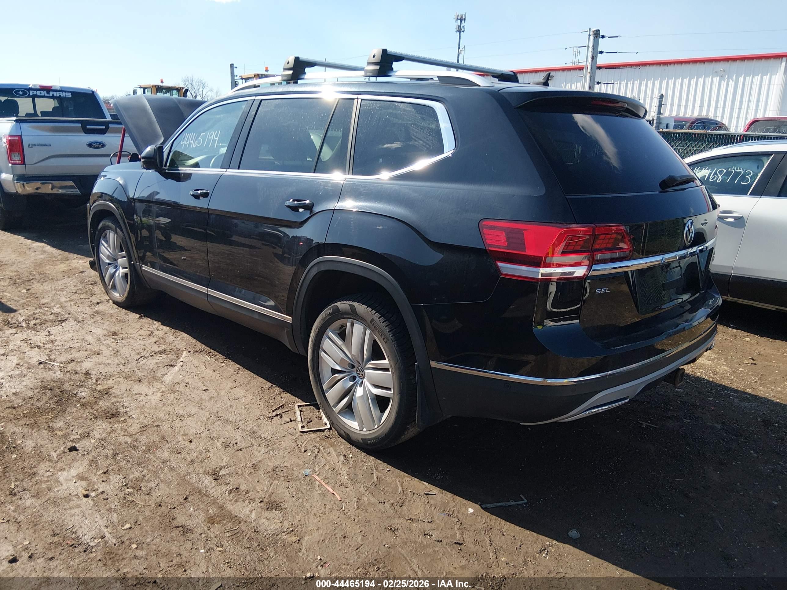 VOLKSWAGEN ATLAS image 3