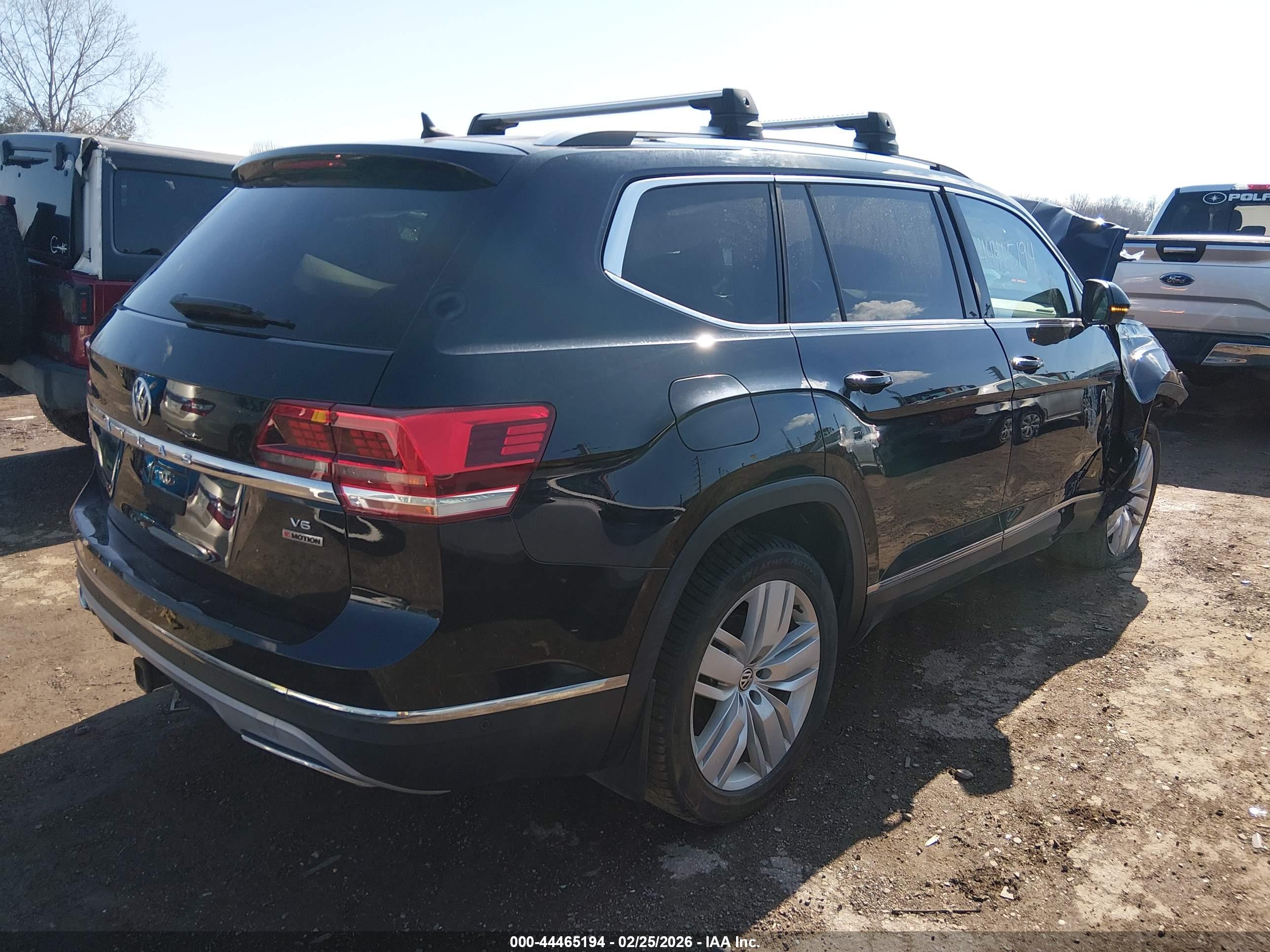 VOLKSWAGEN ATLAS image 4