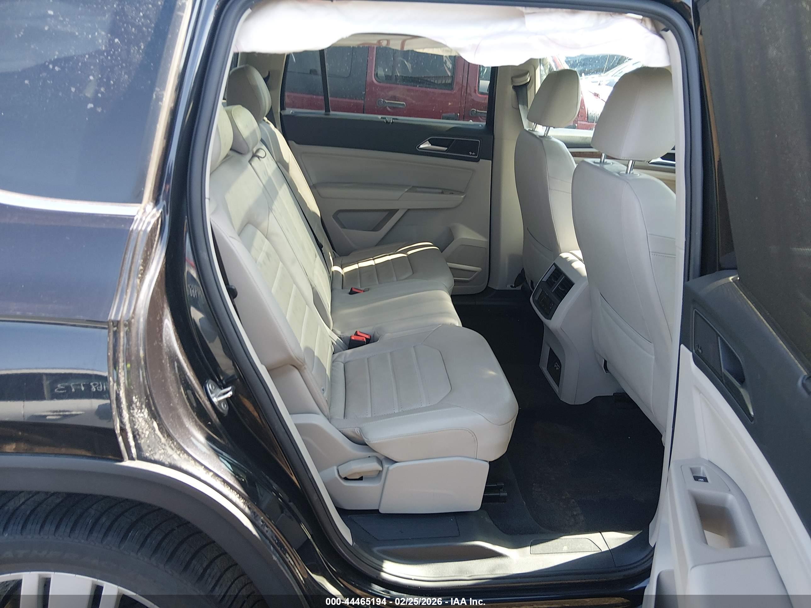 VOLKSWAGEN ATLAS image 8