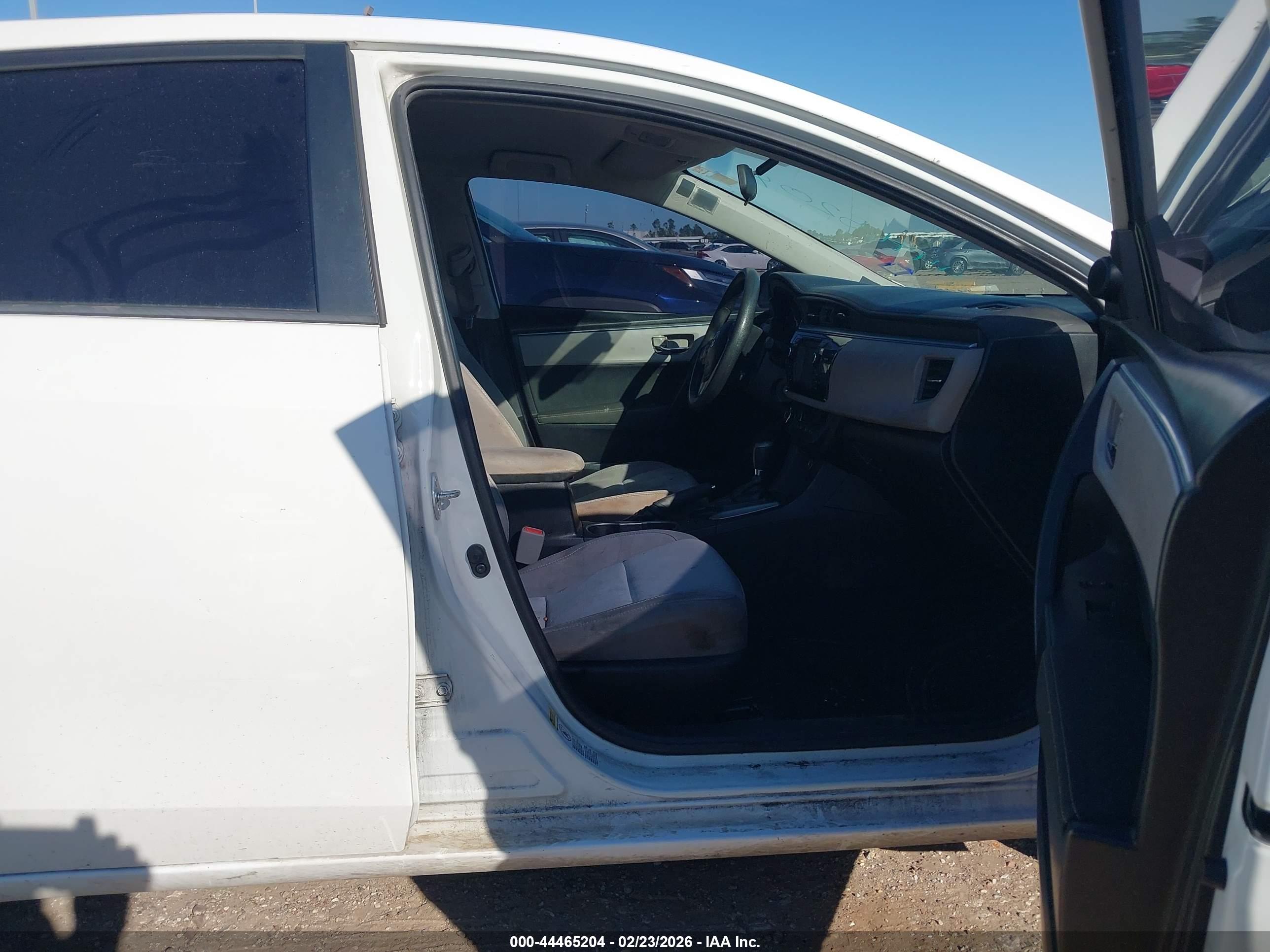 TOYOTA COROLLA image 5