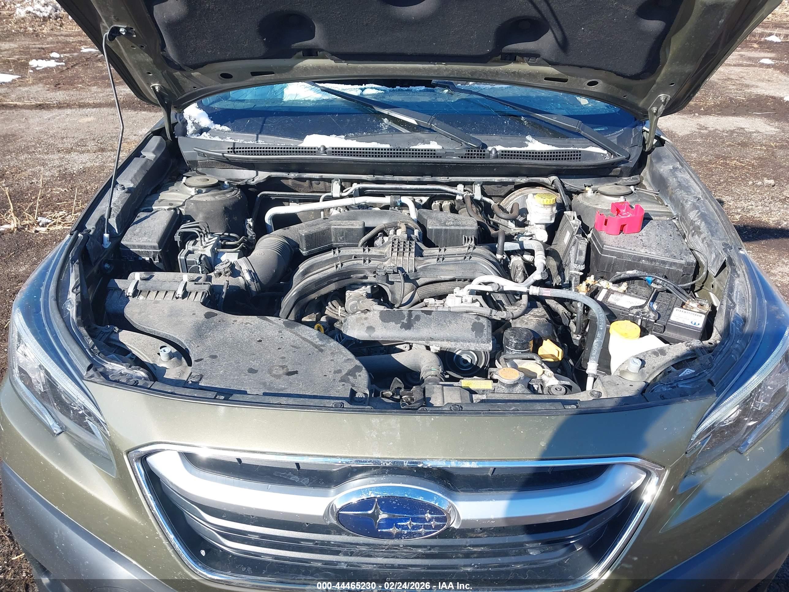 SUBARU OUTBACK image 10