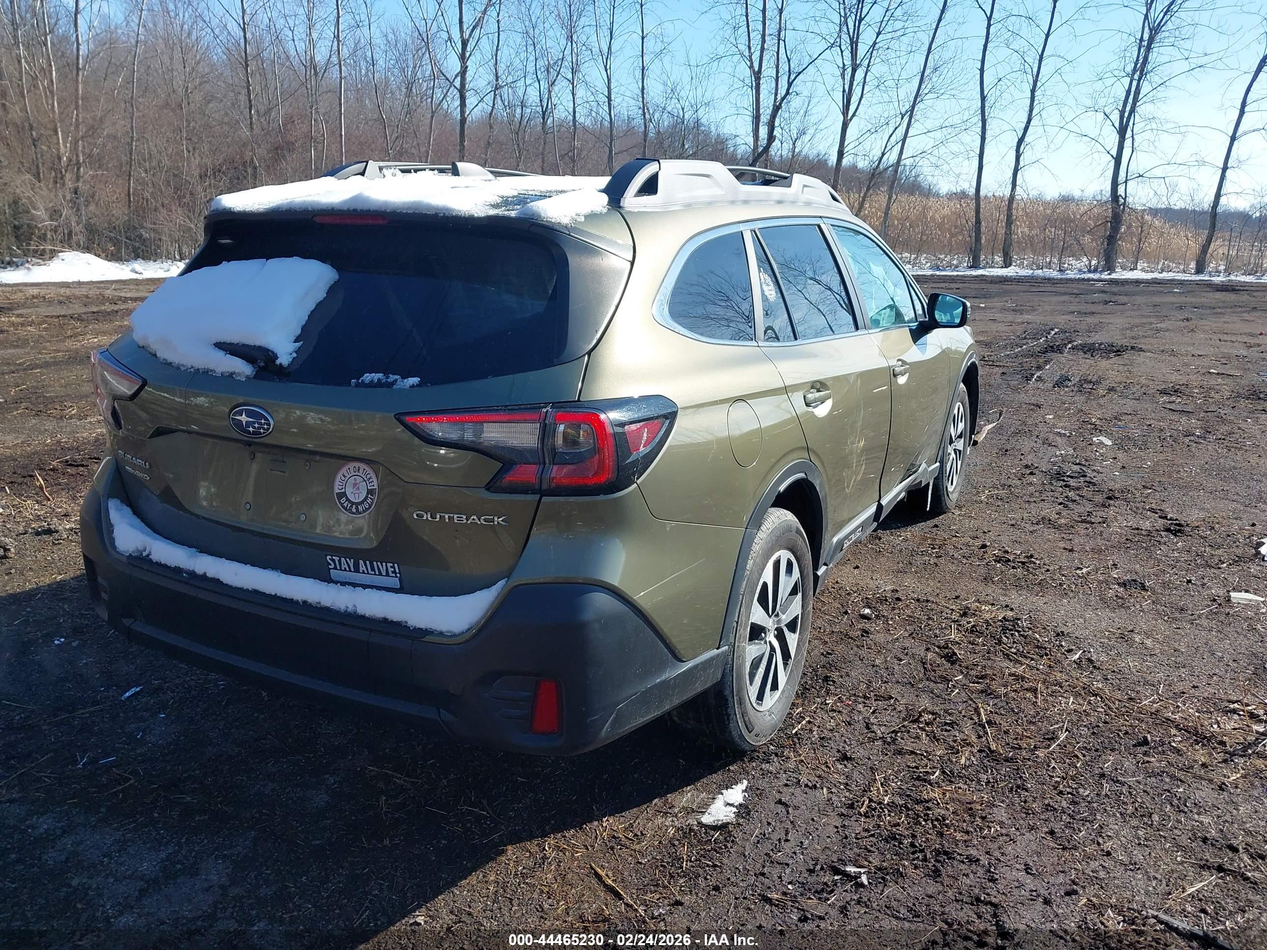 SUBARU OUTBACK image 4