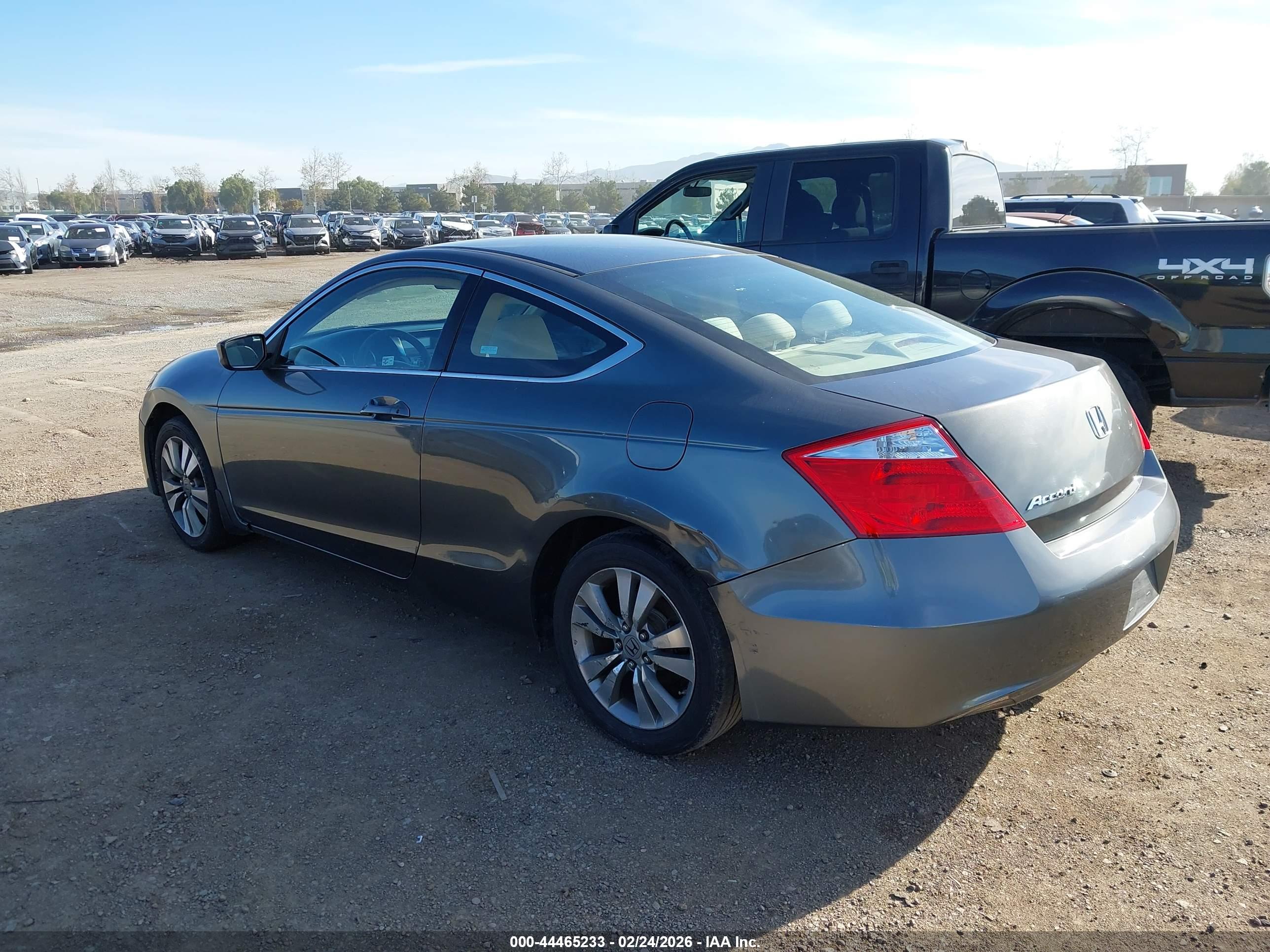 HONDA ACCORD image 3