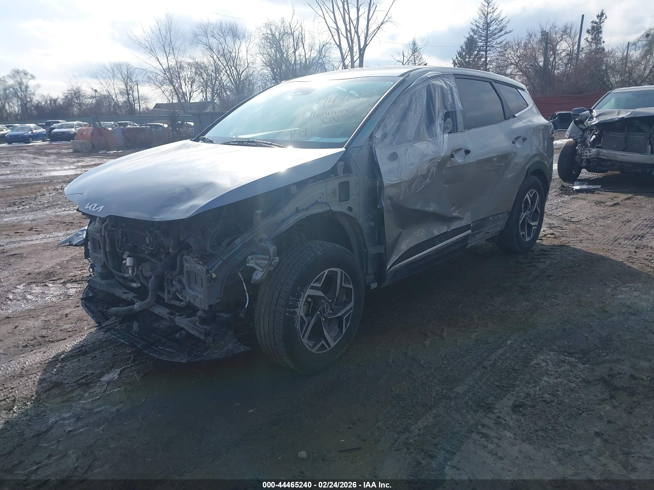 KIA SPORTAGE image 2