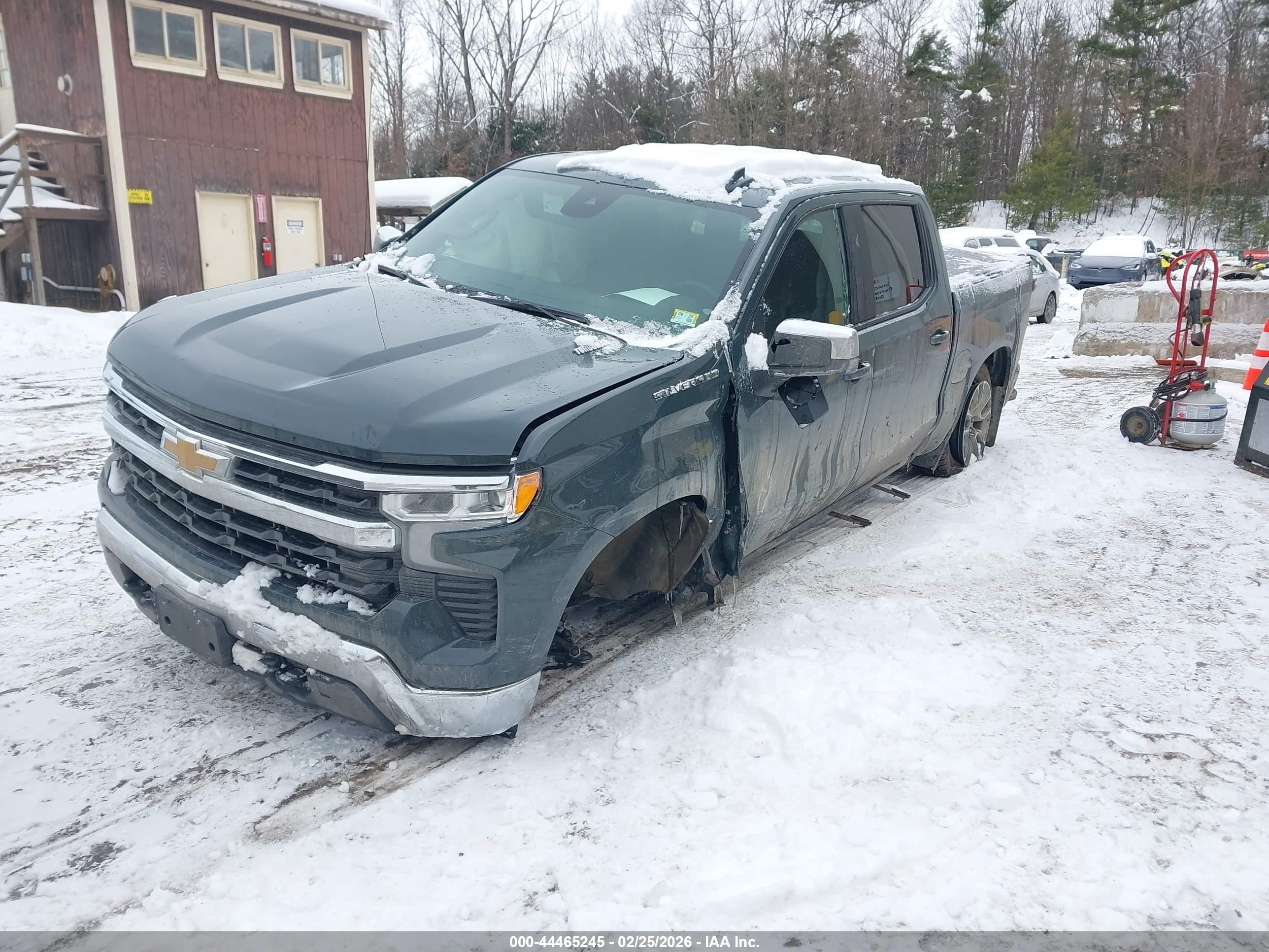 CHEVROLET SILVERADO image 2