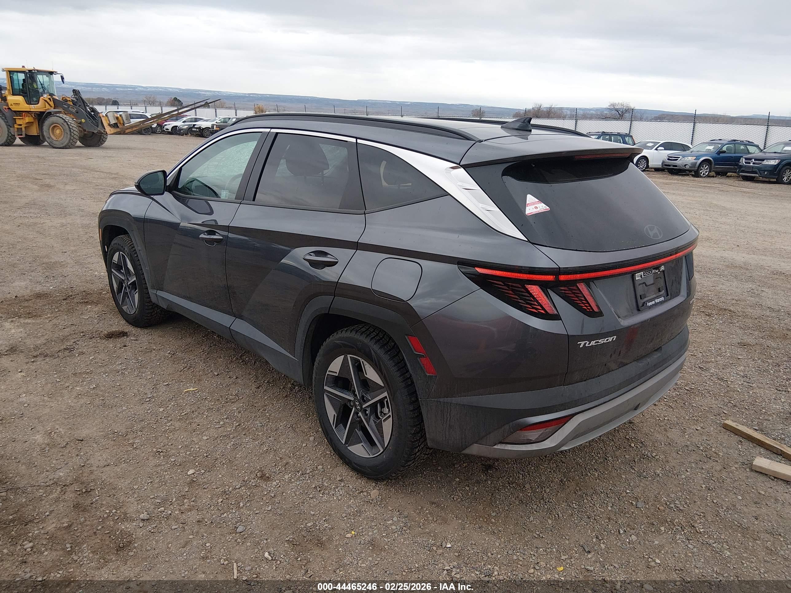 HYUNDAI TUCSON image 3