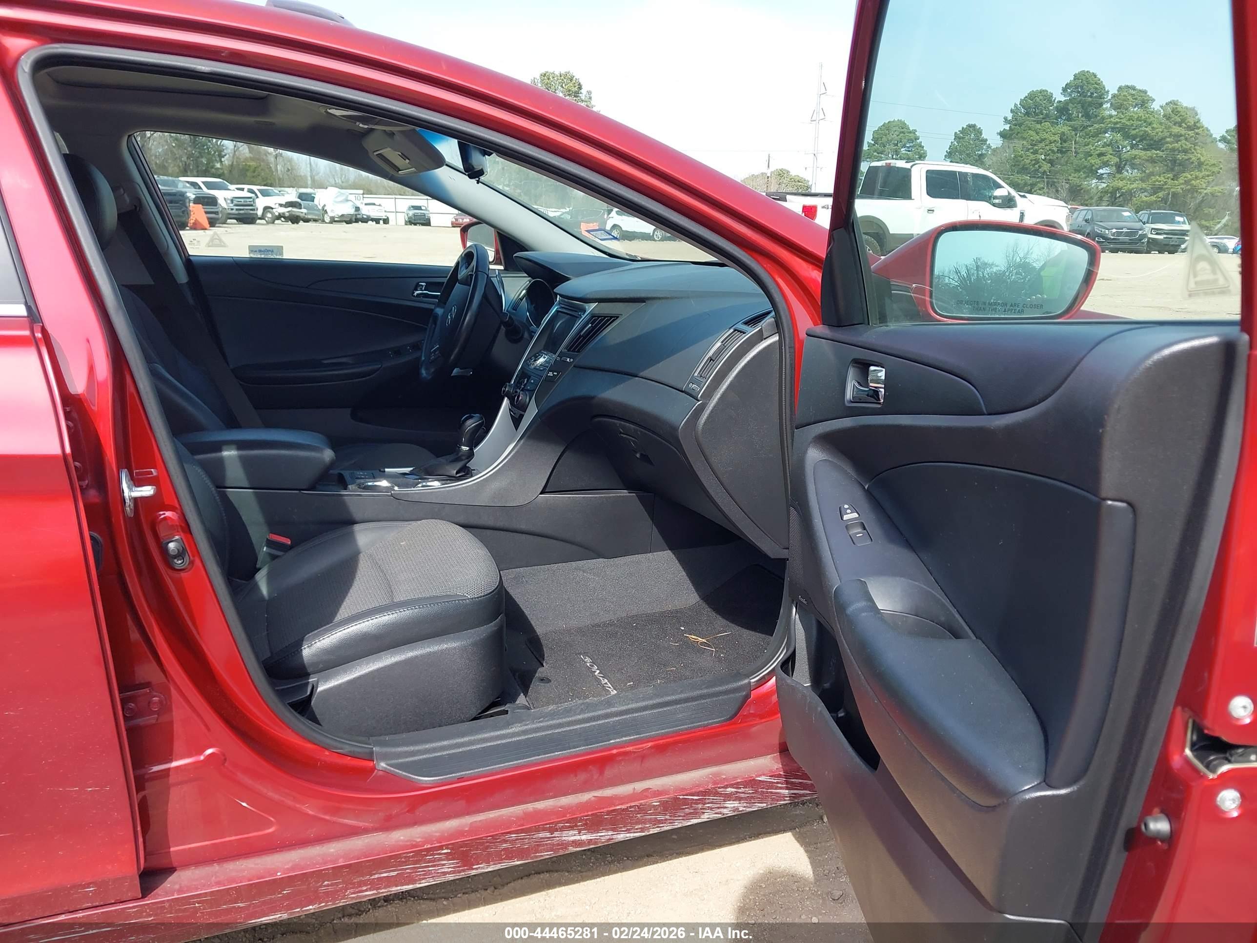 HYUNDAI SONATA image 5