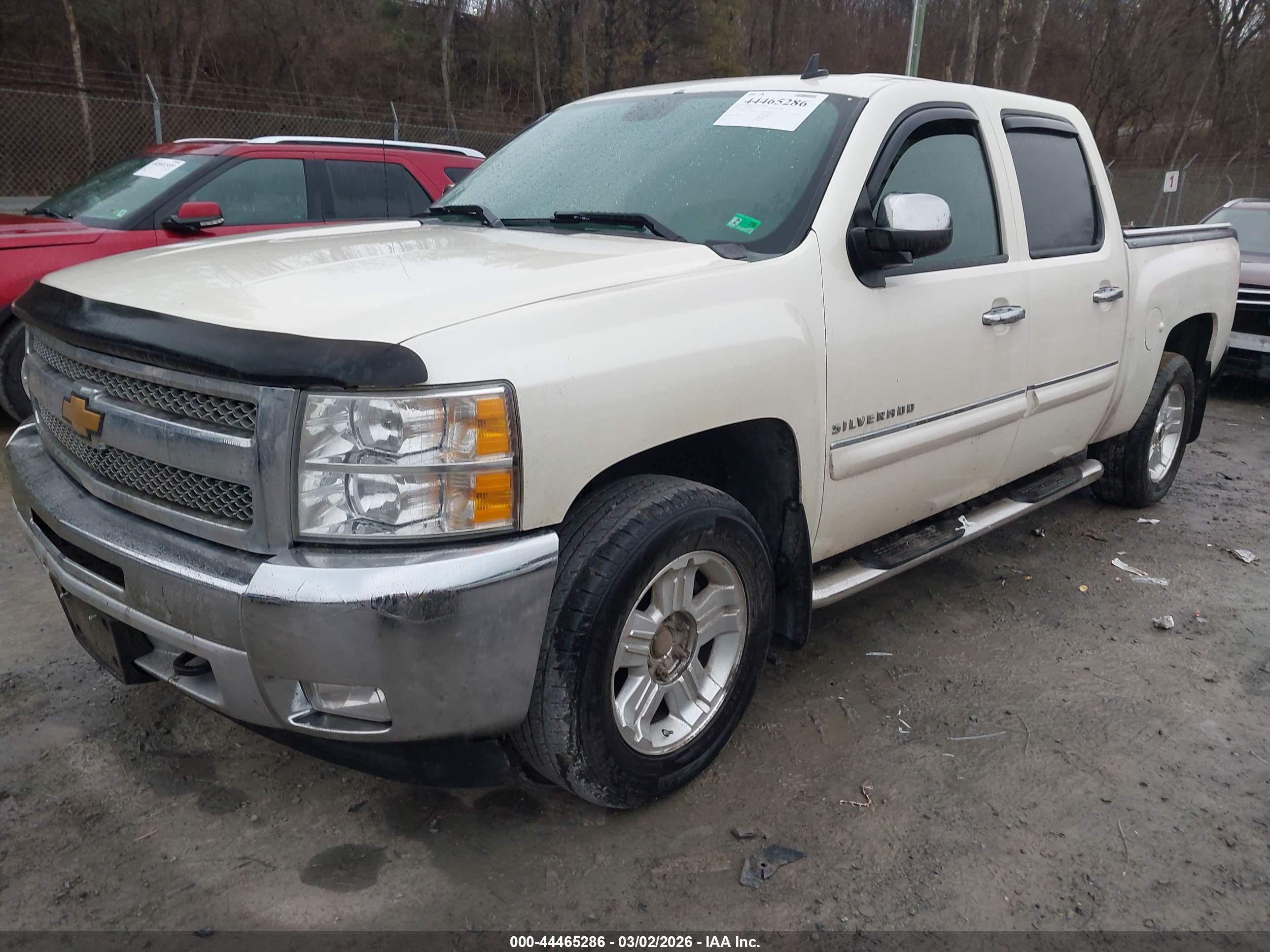 CHEVROLET SILVERADO image 2