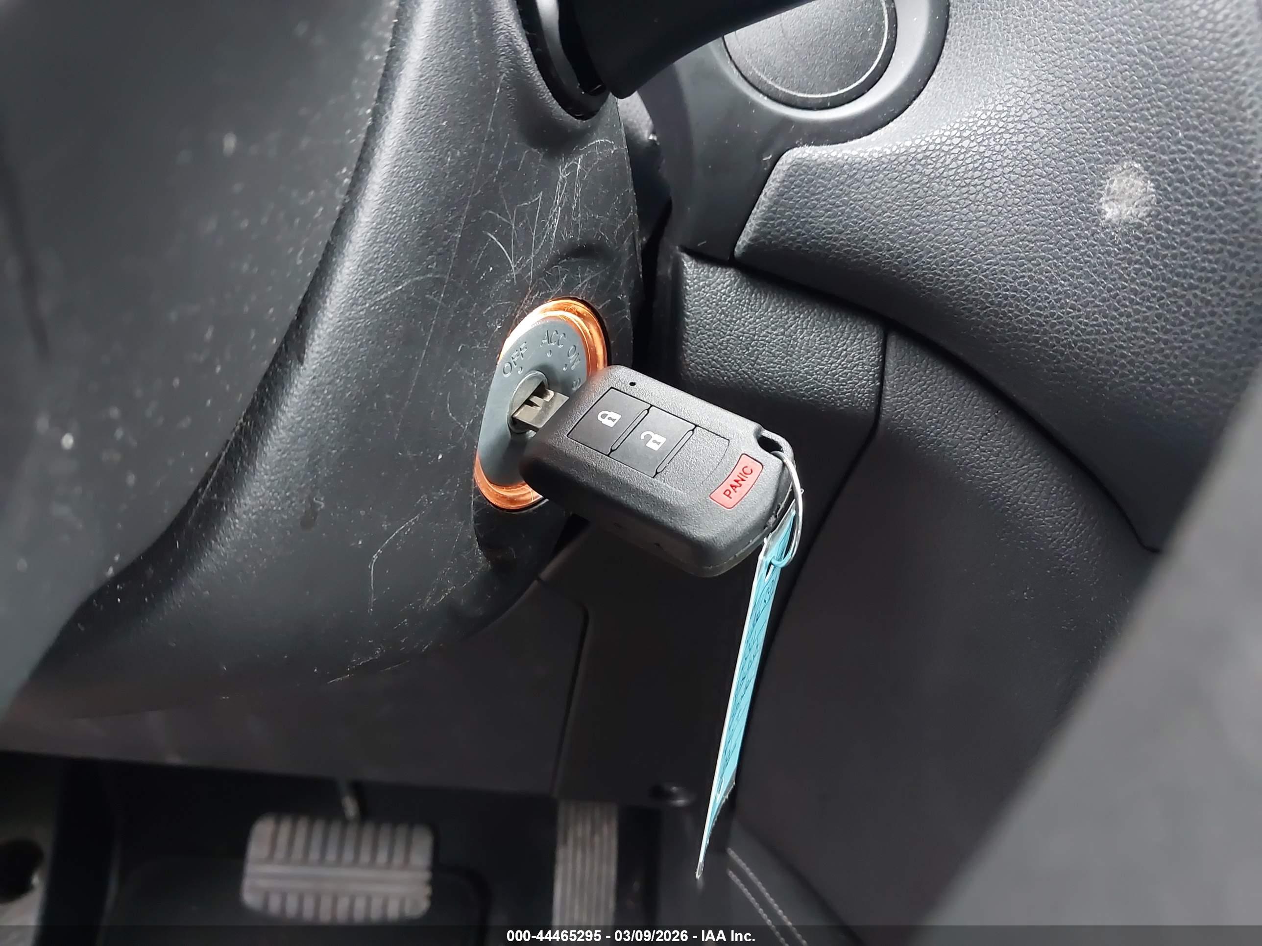 MITSUBISHI OUTLANDER image 11
