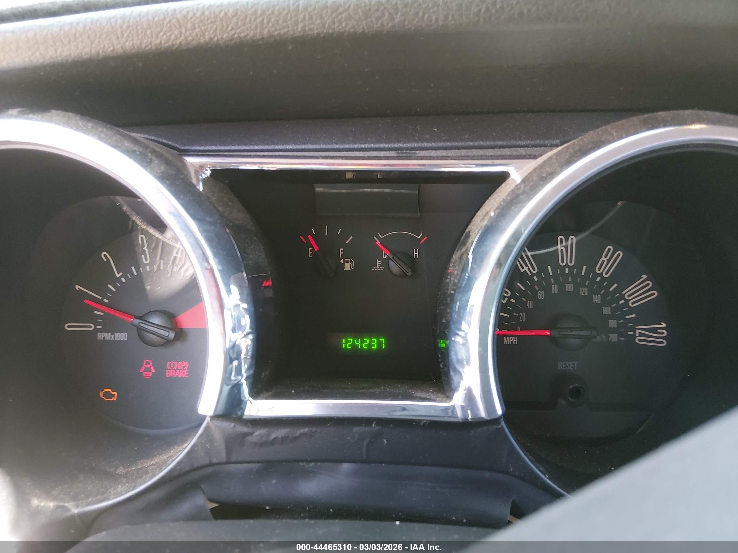 FORD MUSTANG image 7