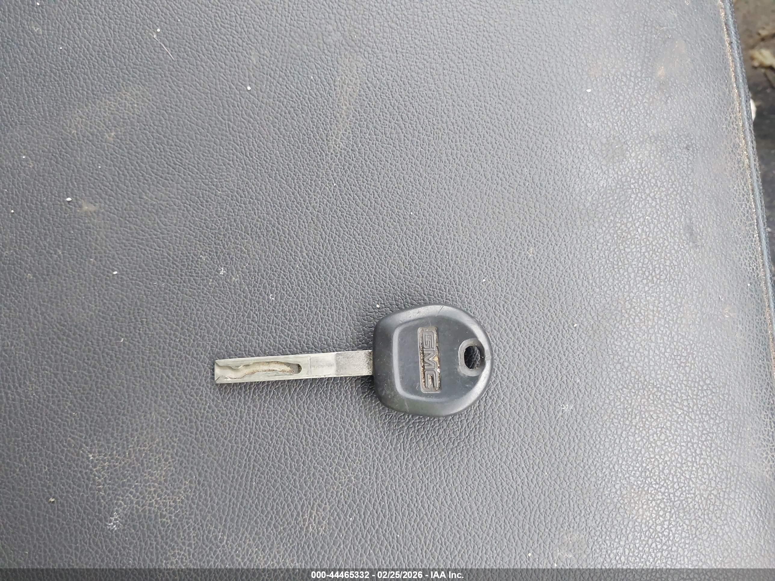 GMC SIERRA image 11