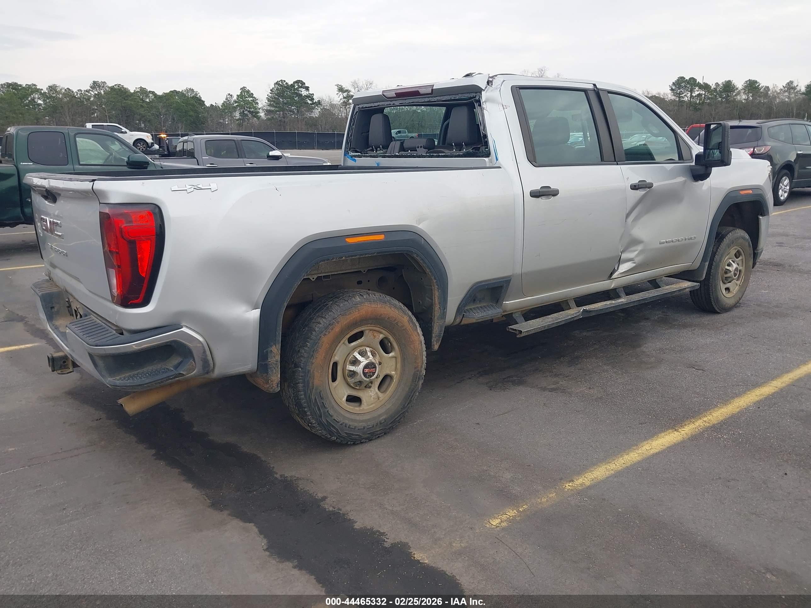 GMC SIERRA image 4