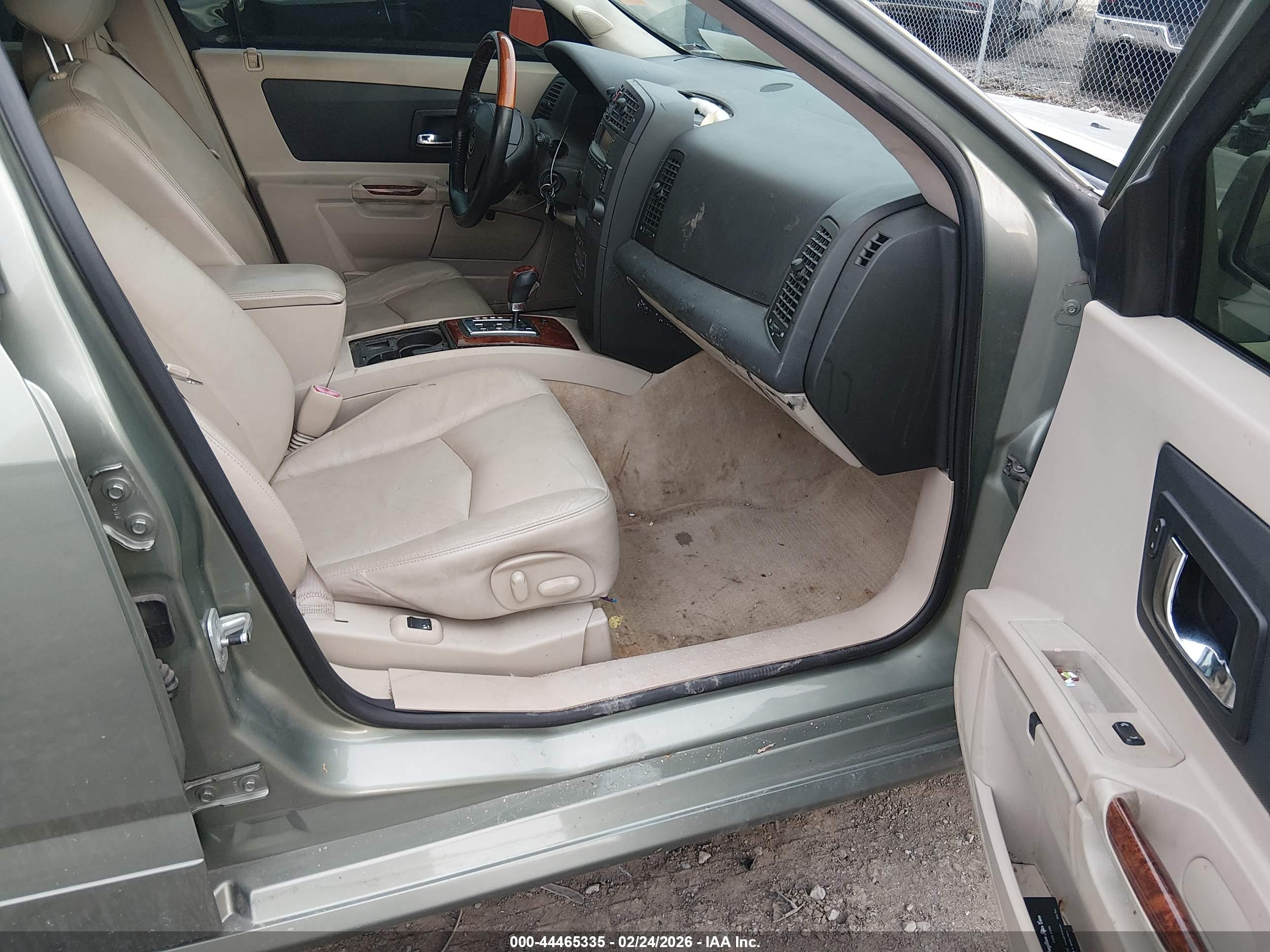 CADILLAC SRX image 5
