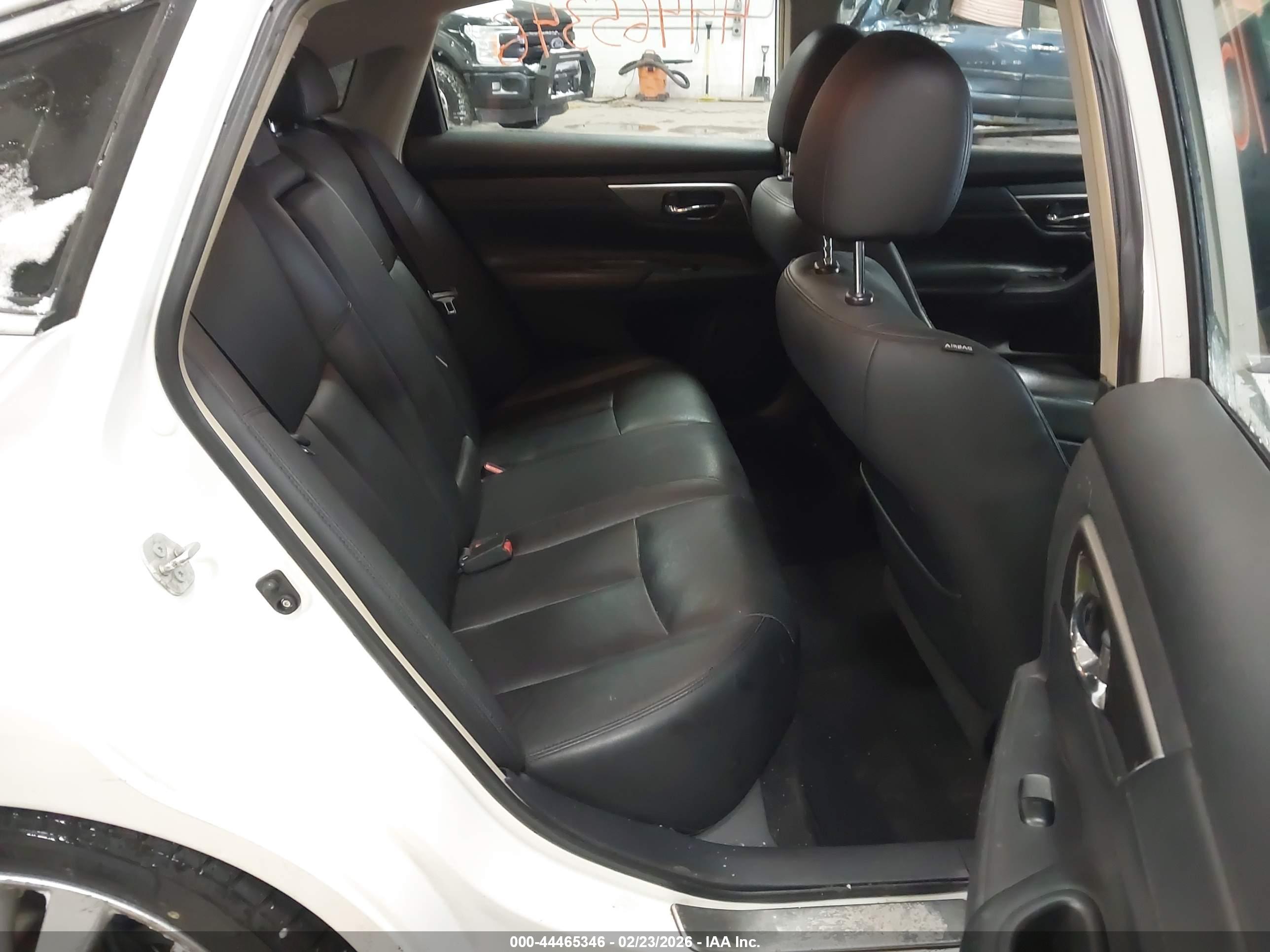 NISSAN ALTIMA image 8