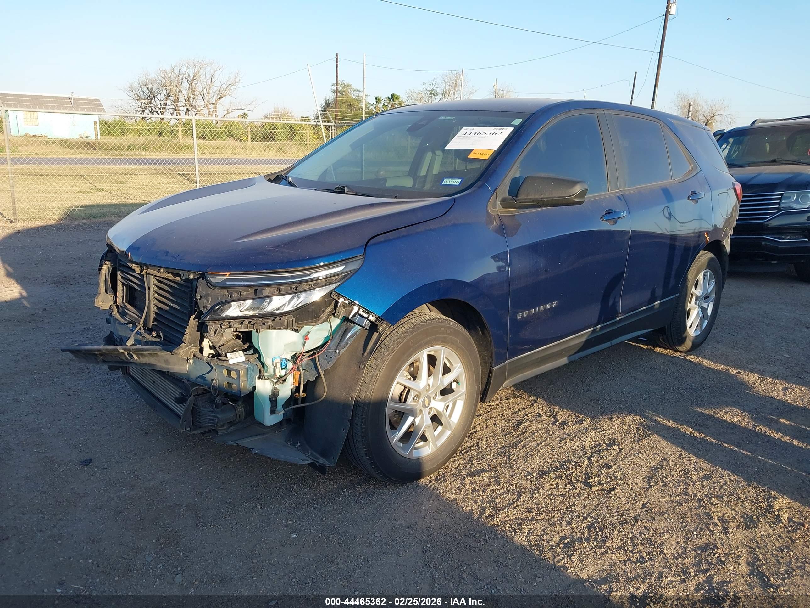 CHEVROLET EQUINOX image 2