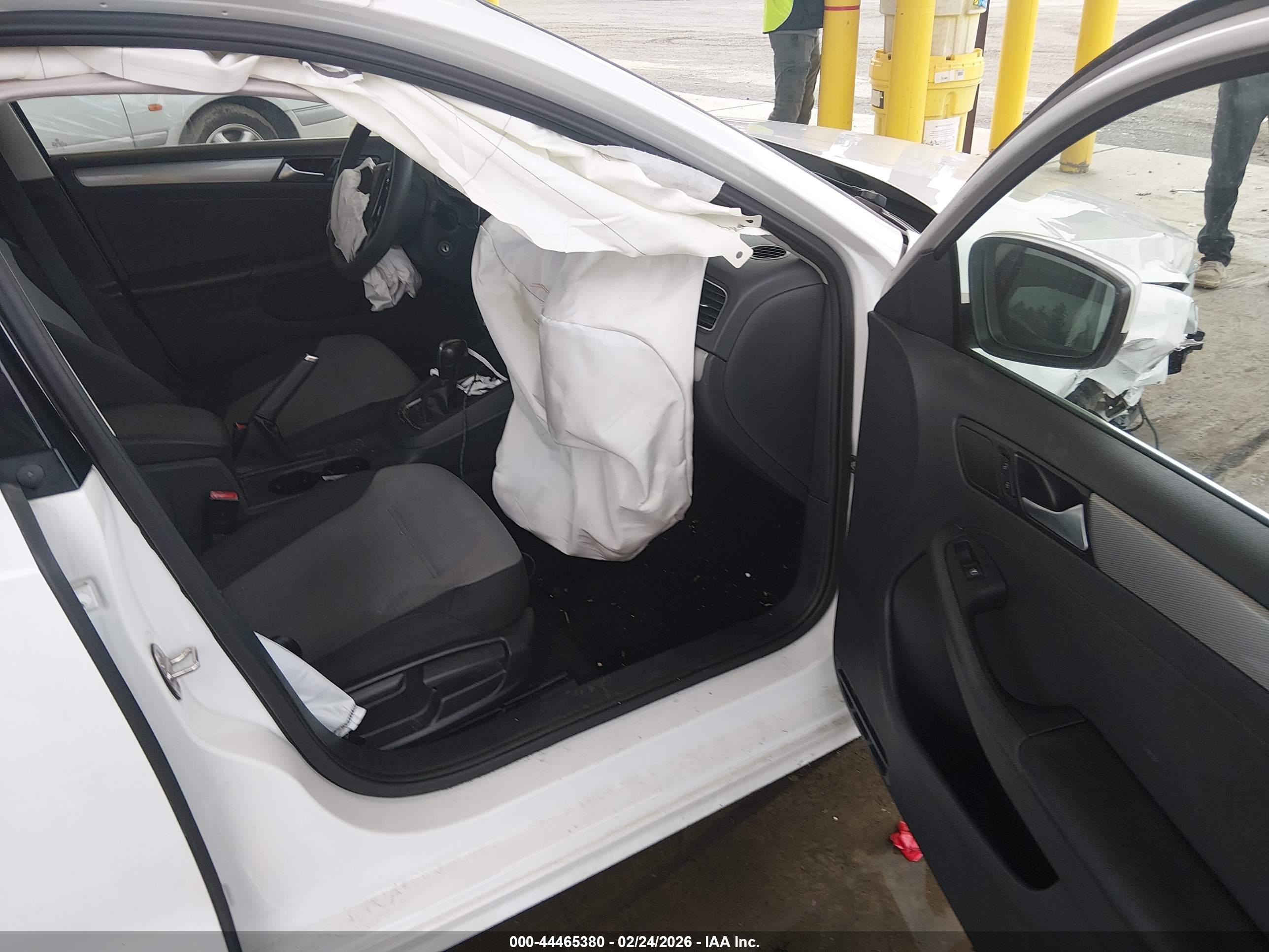 VOLKSWAGEN JETTA image 5