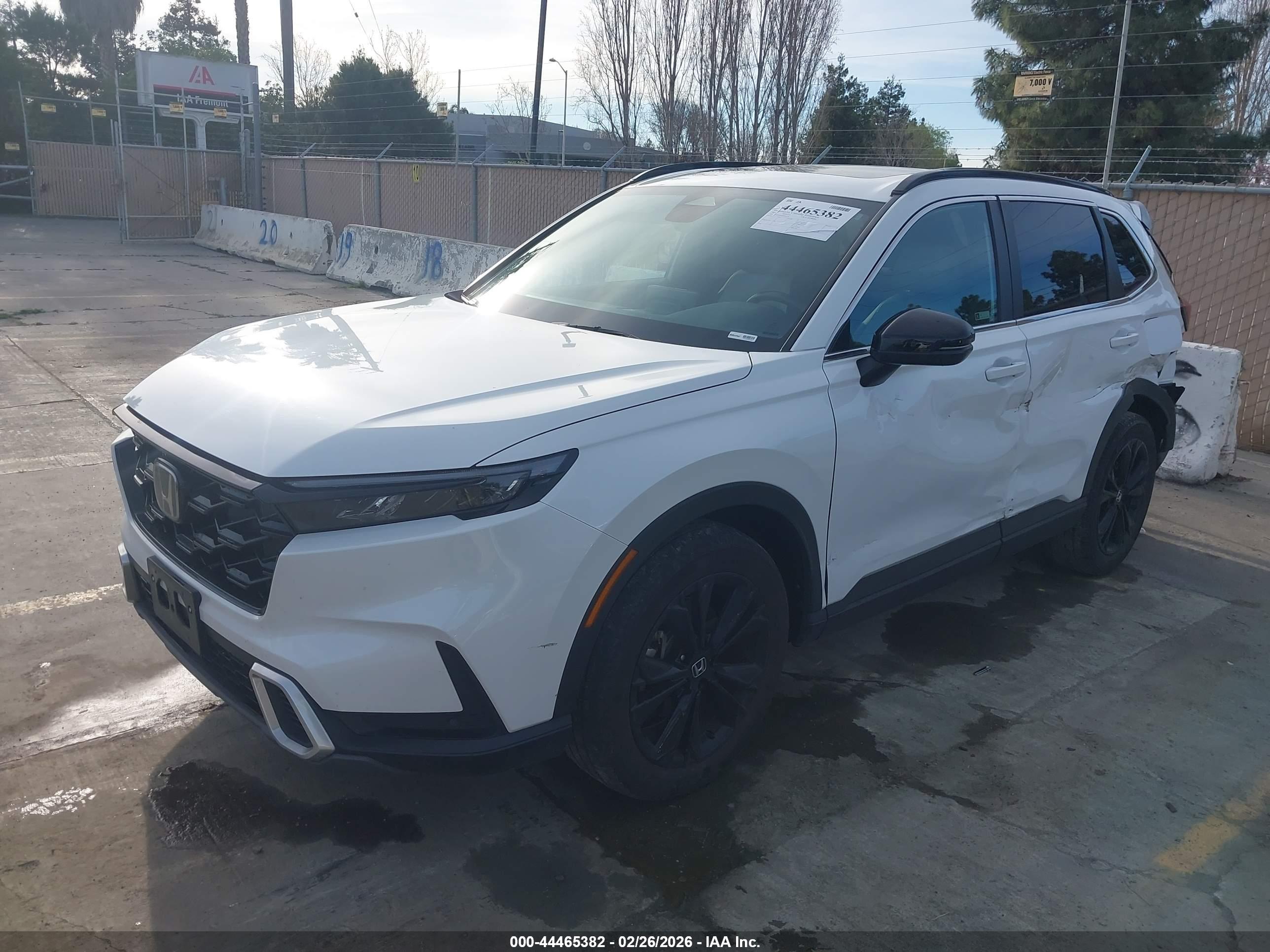 HONDA CR-V image 2