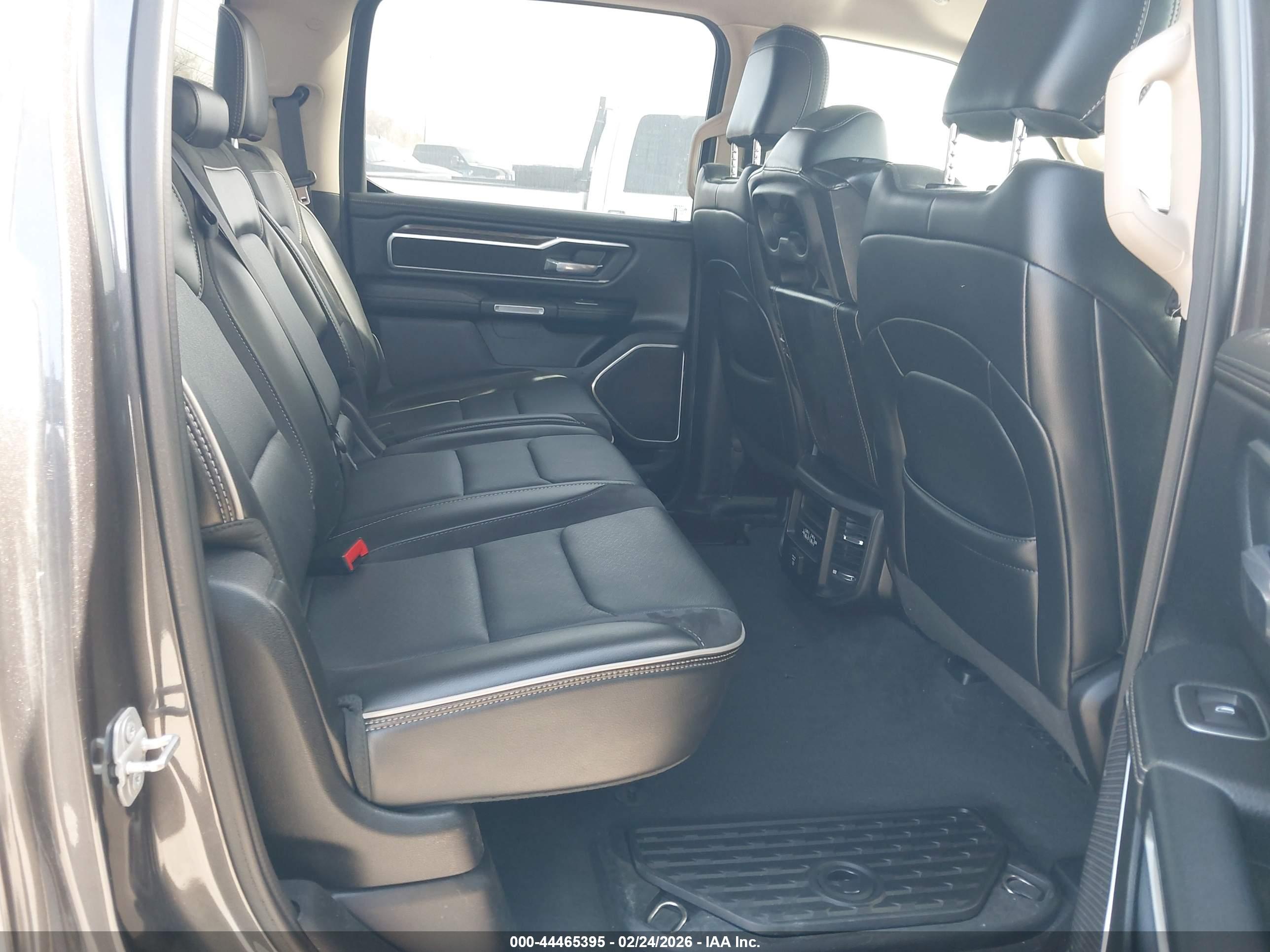 RAM 1500 image 8