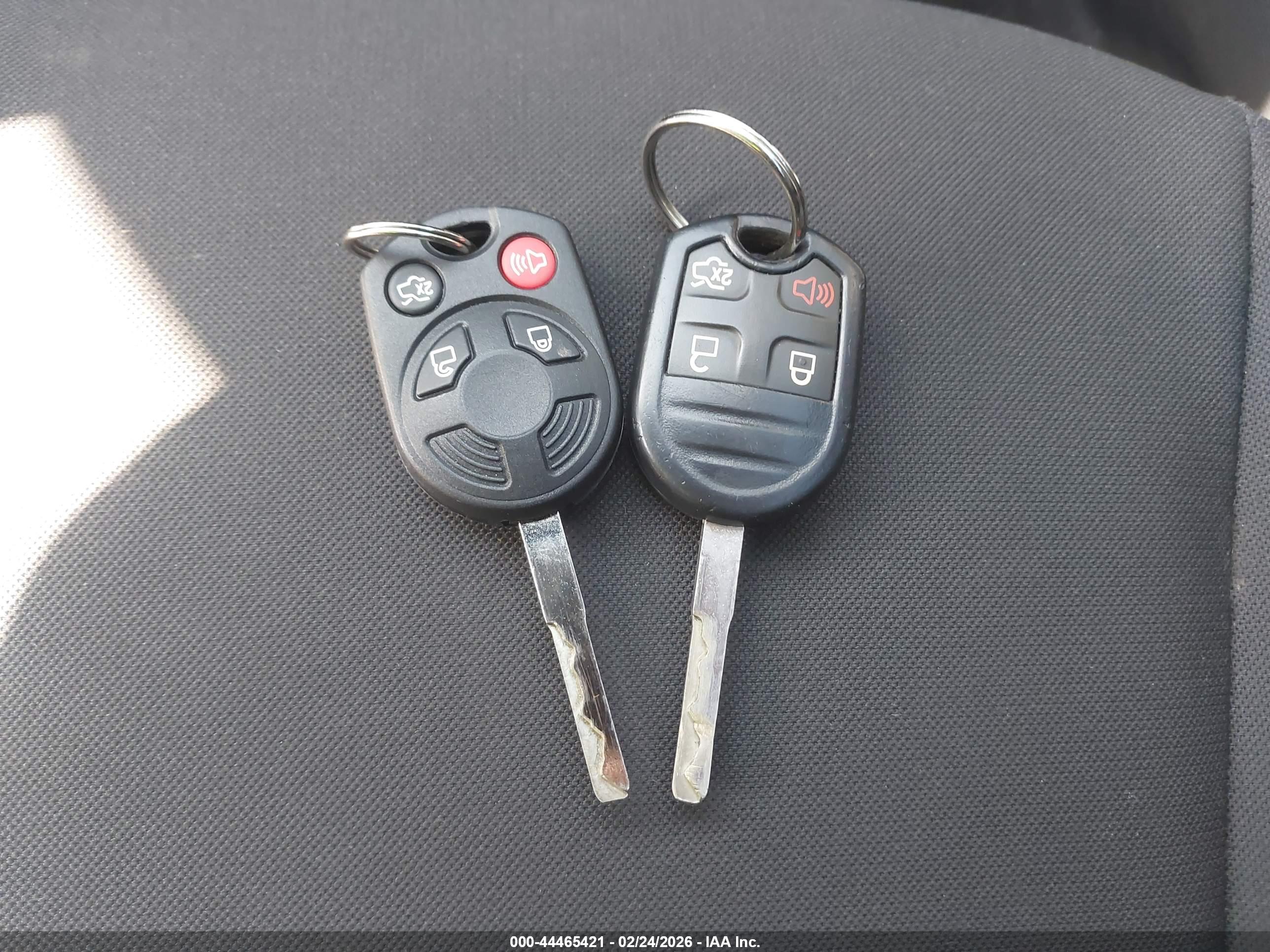 FORD FIESTA image 11