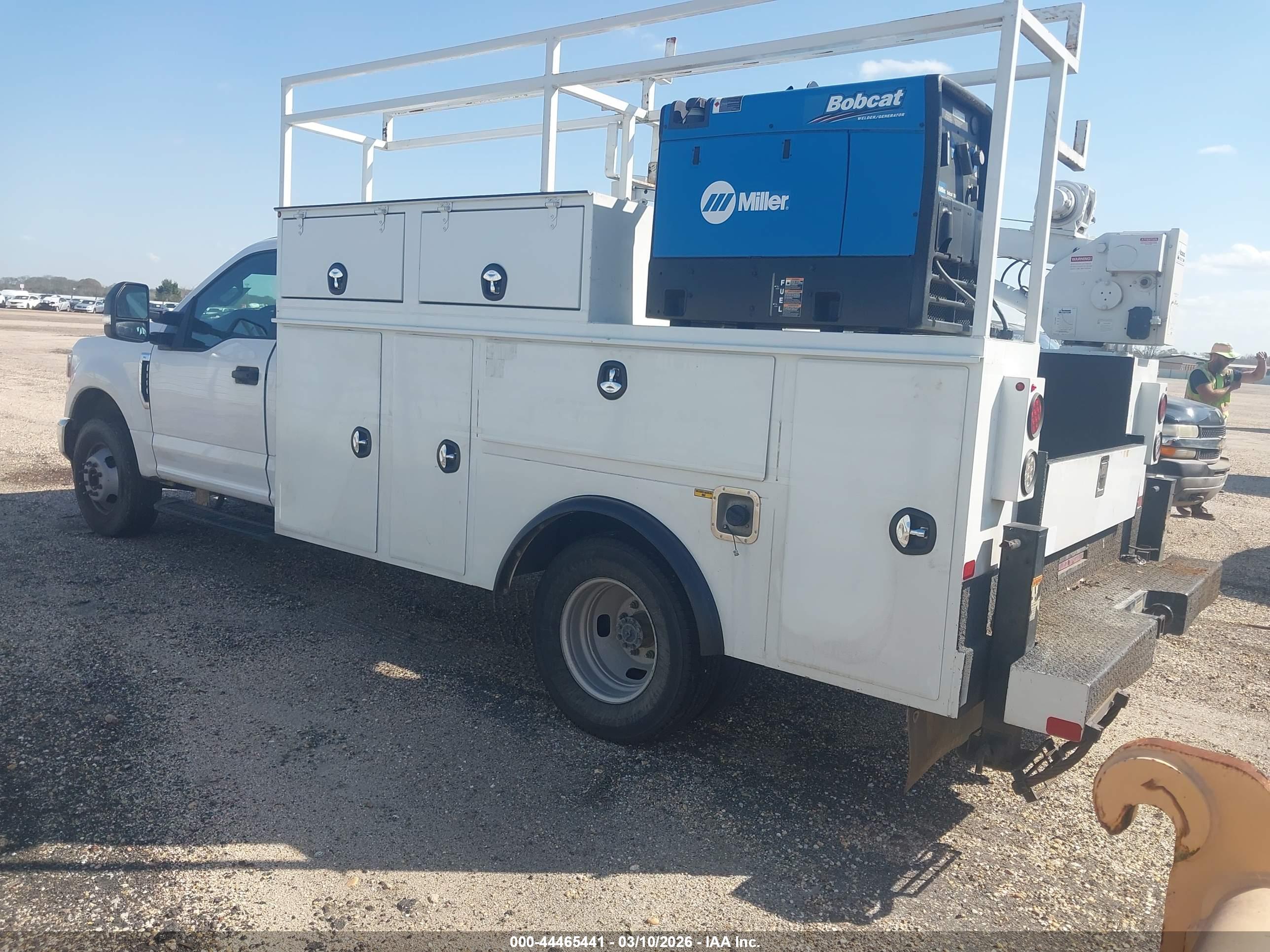FORD F-350 image 3