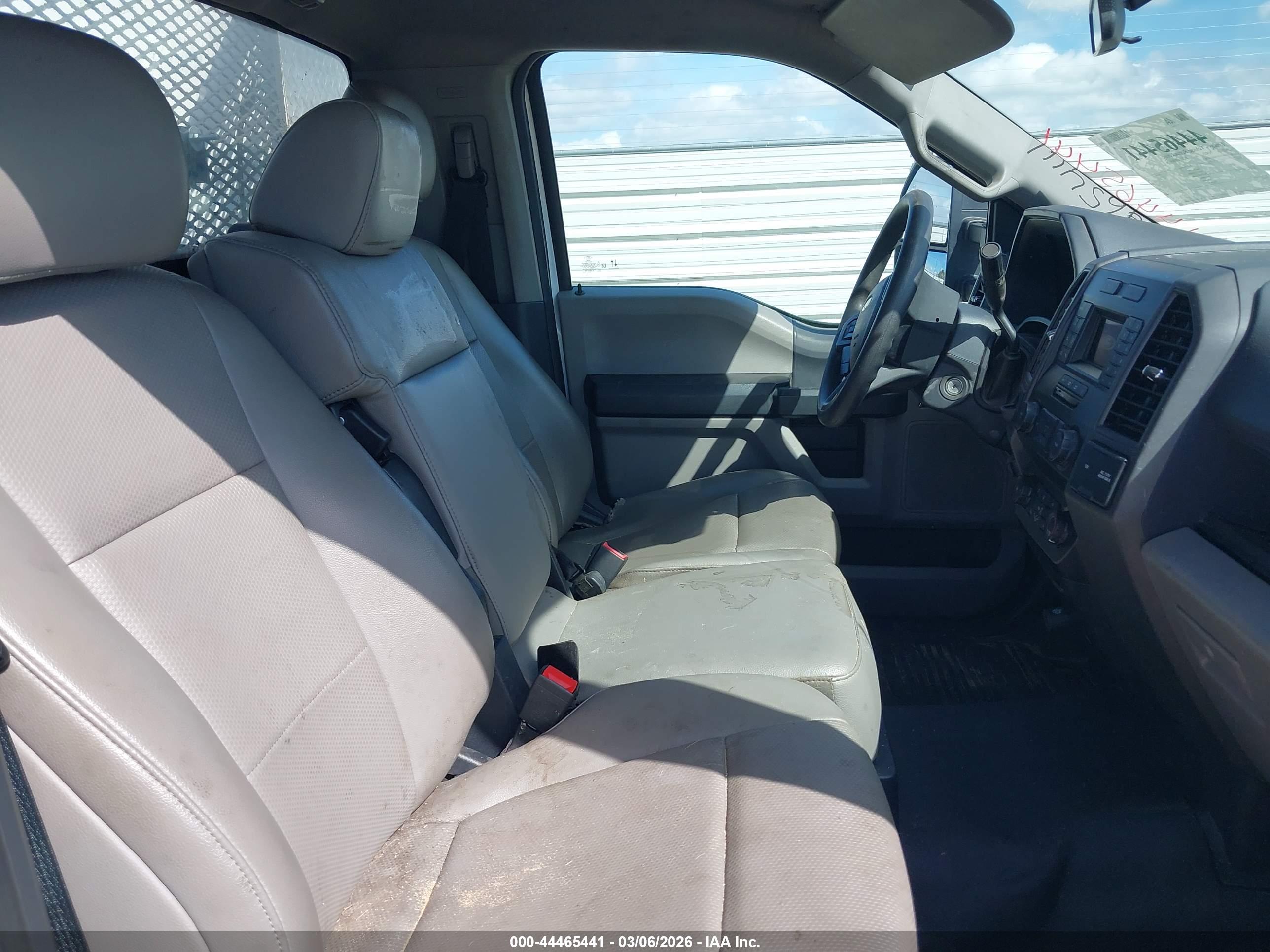 FORD F-350 image 7