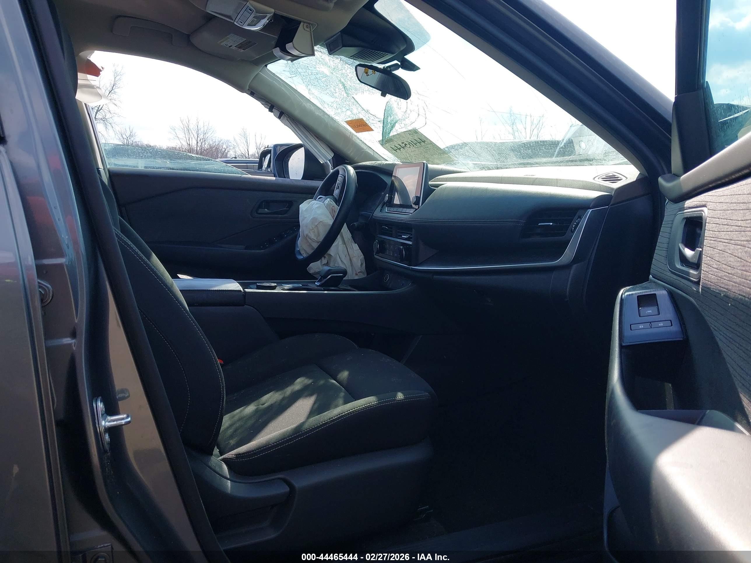 NISSAN ROGUE image 5