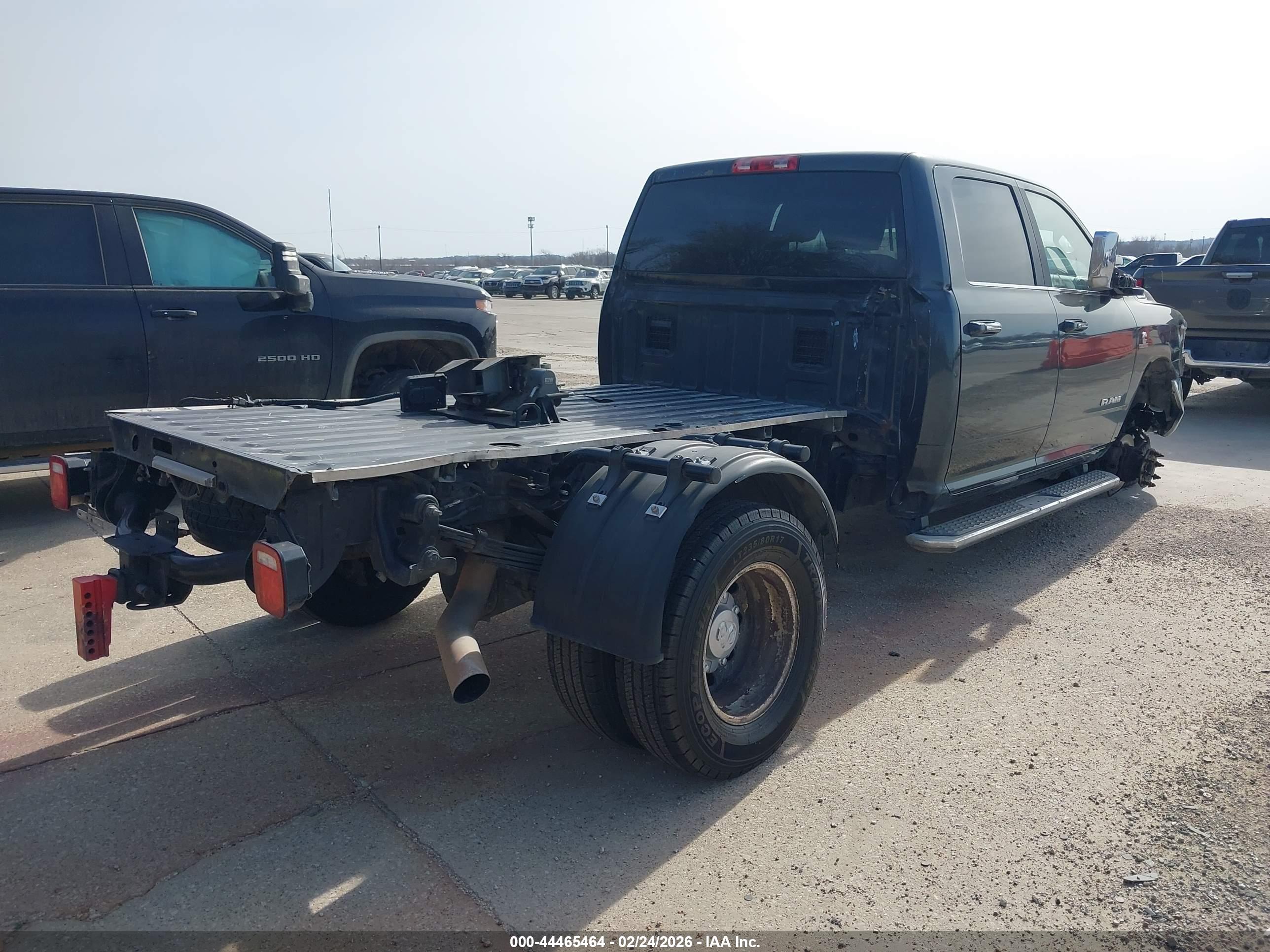 RAM 3500 image 4