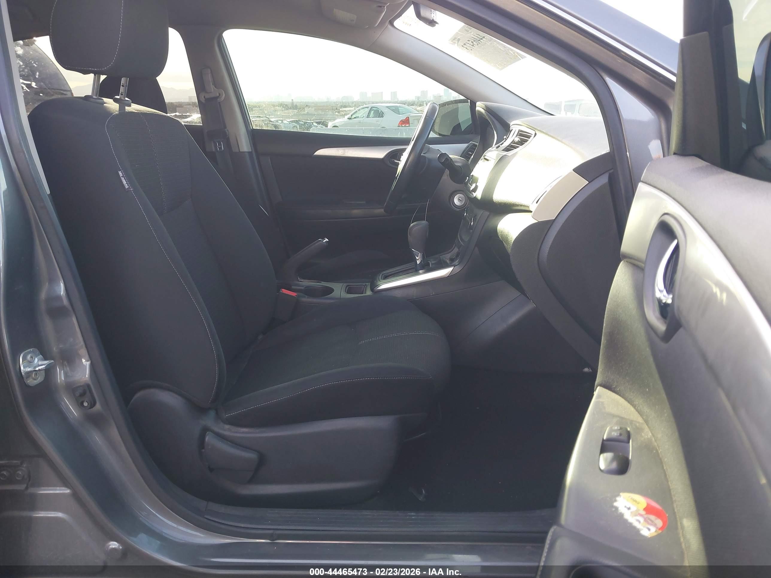NISSAN SENTRA image 5