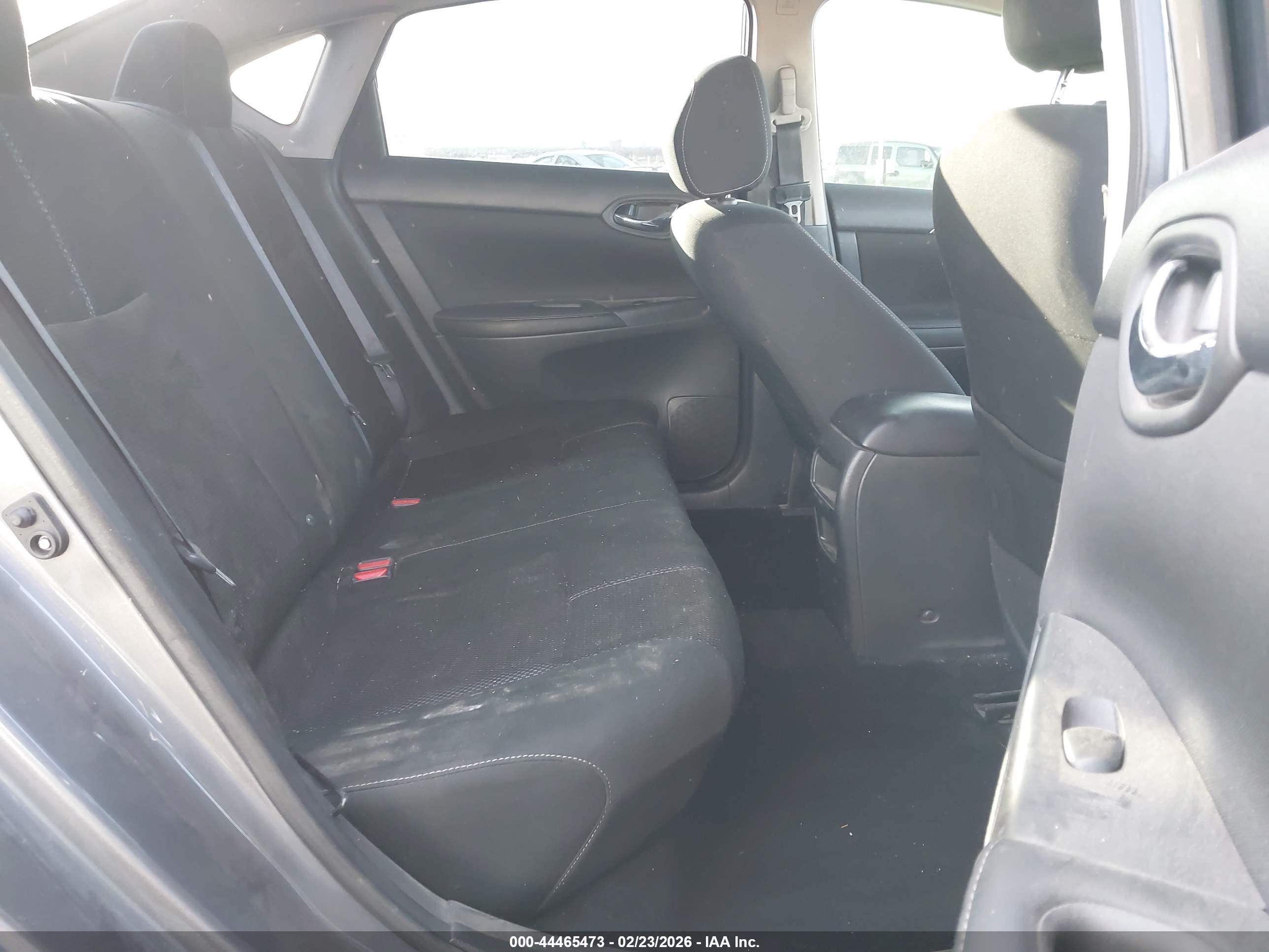 NISSAN SENTRA image 8
