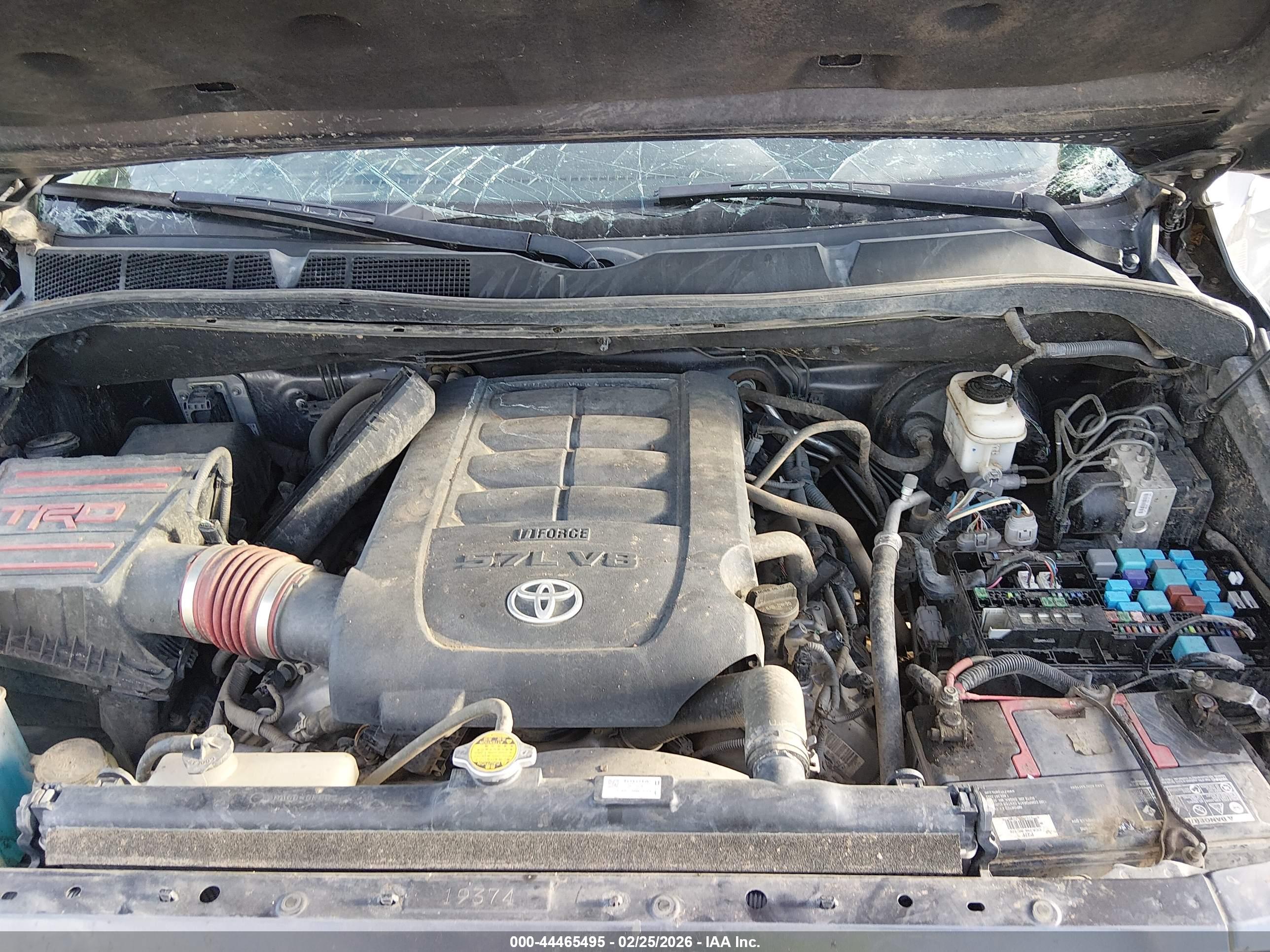 TOYOTA TUNDRA image 10