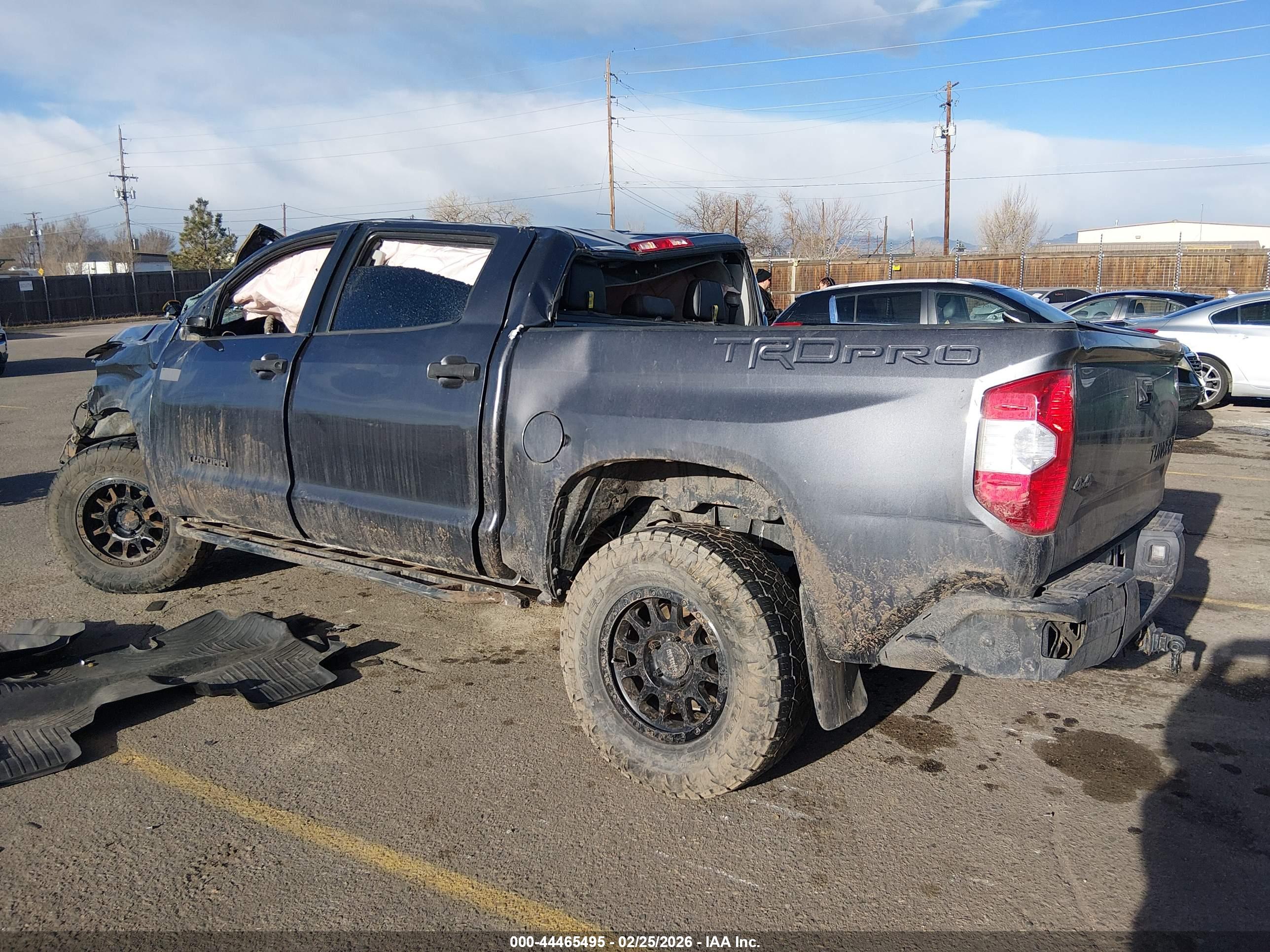 TOYOTA TUNDRA image 3