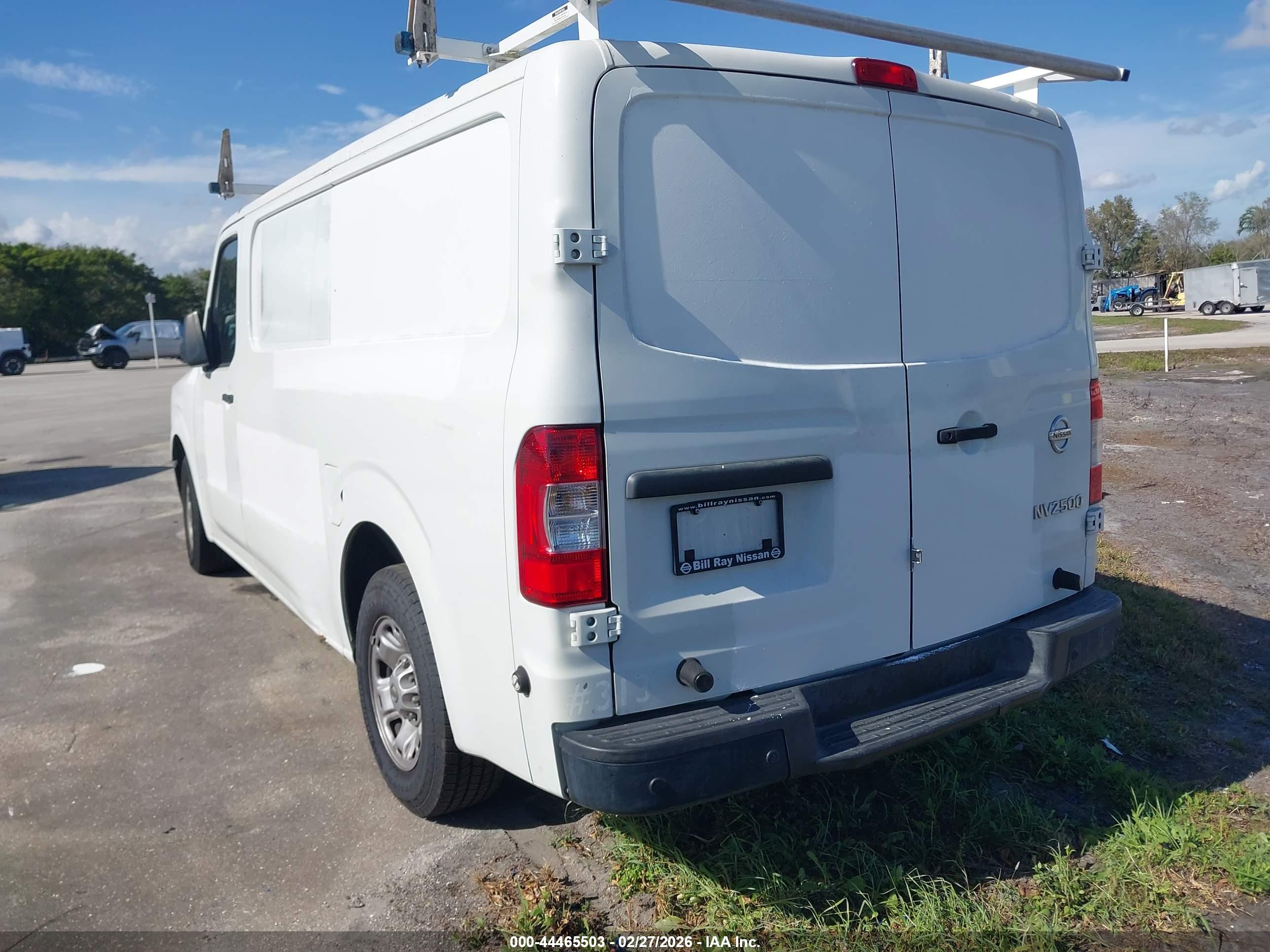 NISSAN NV image 3