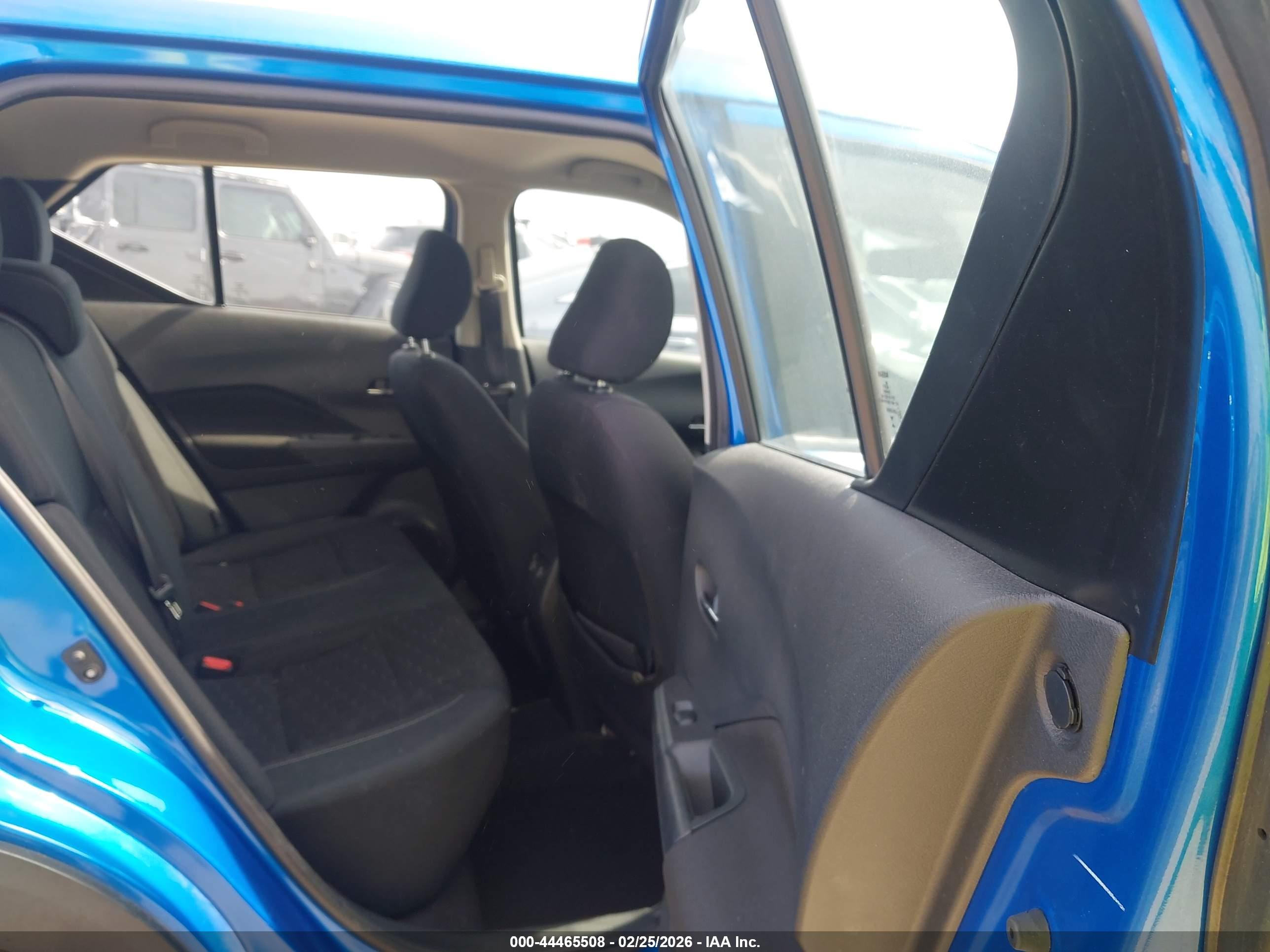 NISSAN KICKS image 8
