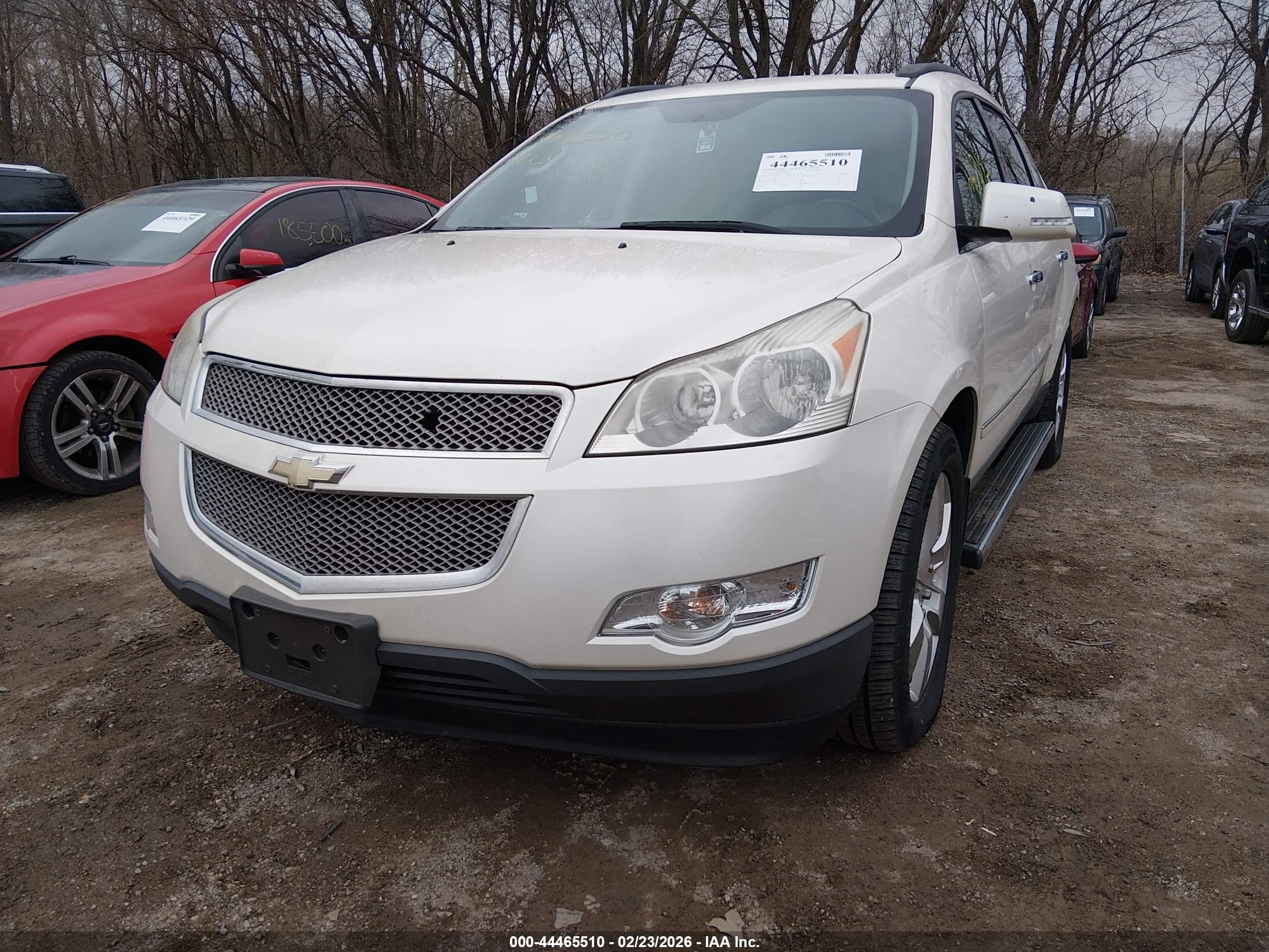 CHEVROLET TRAVERSE image 6