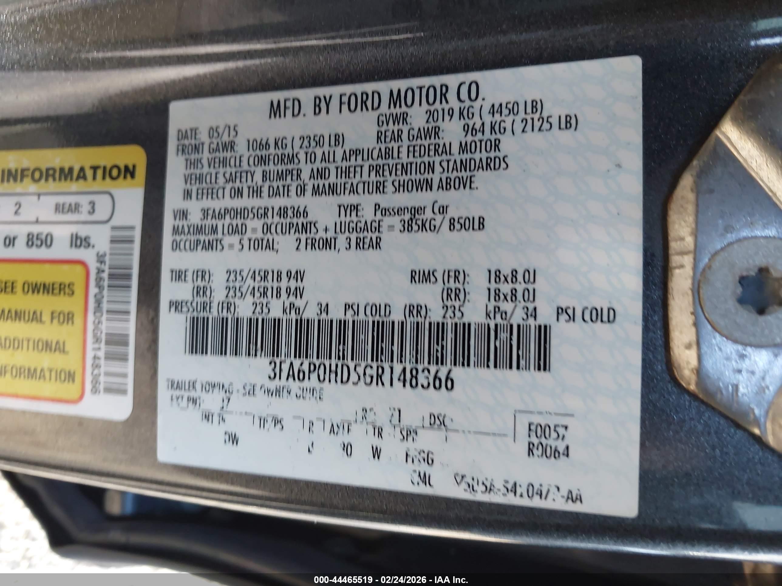 FORD FUSION image 9