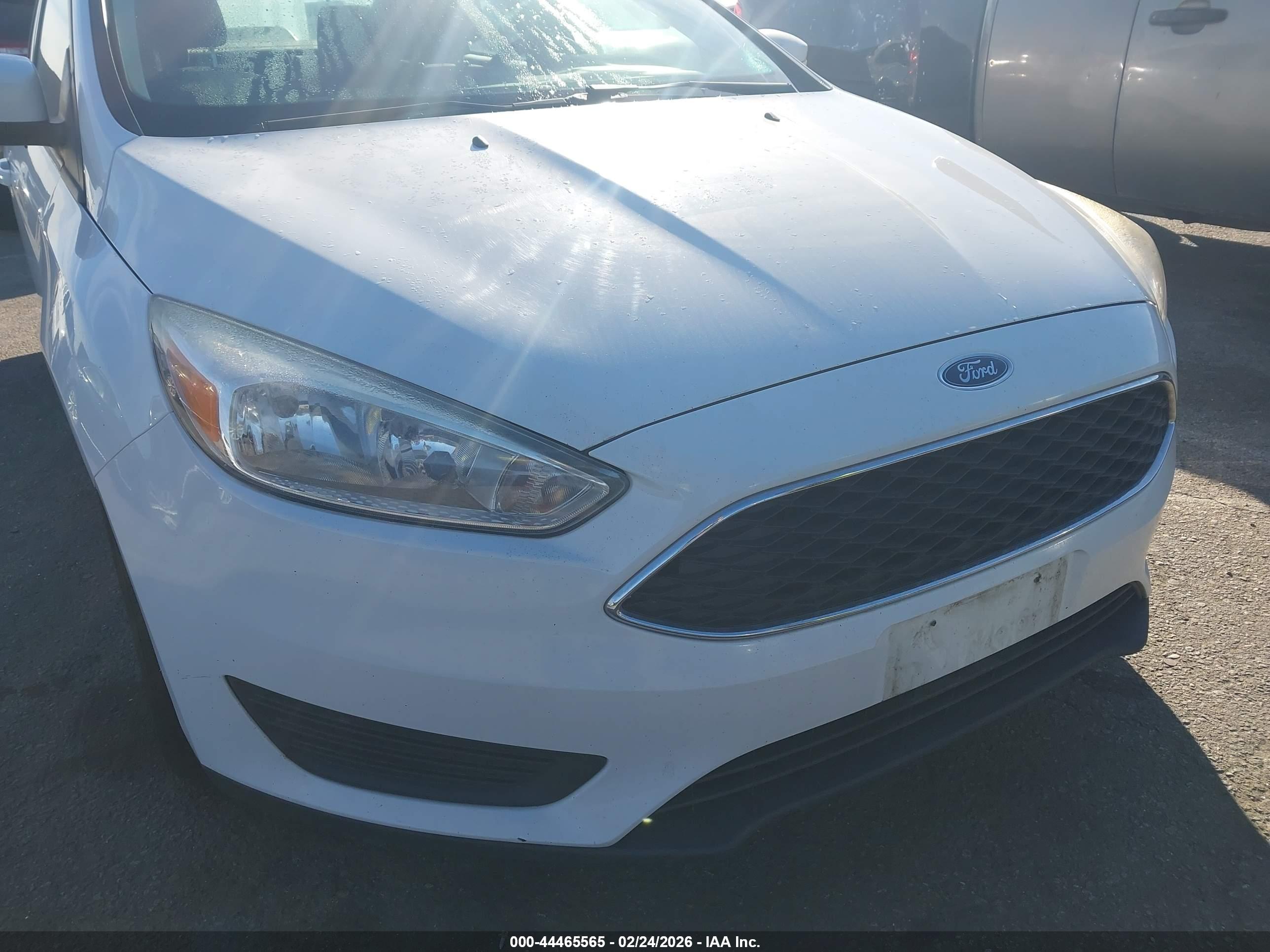 FORD FOCUS image 6