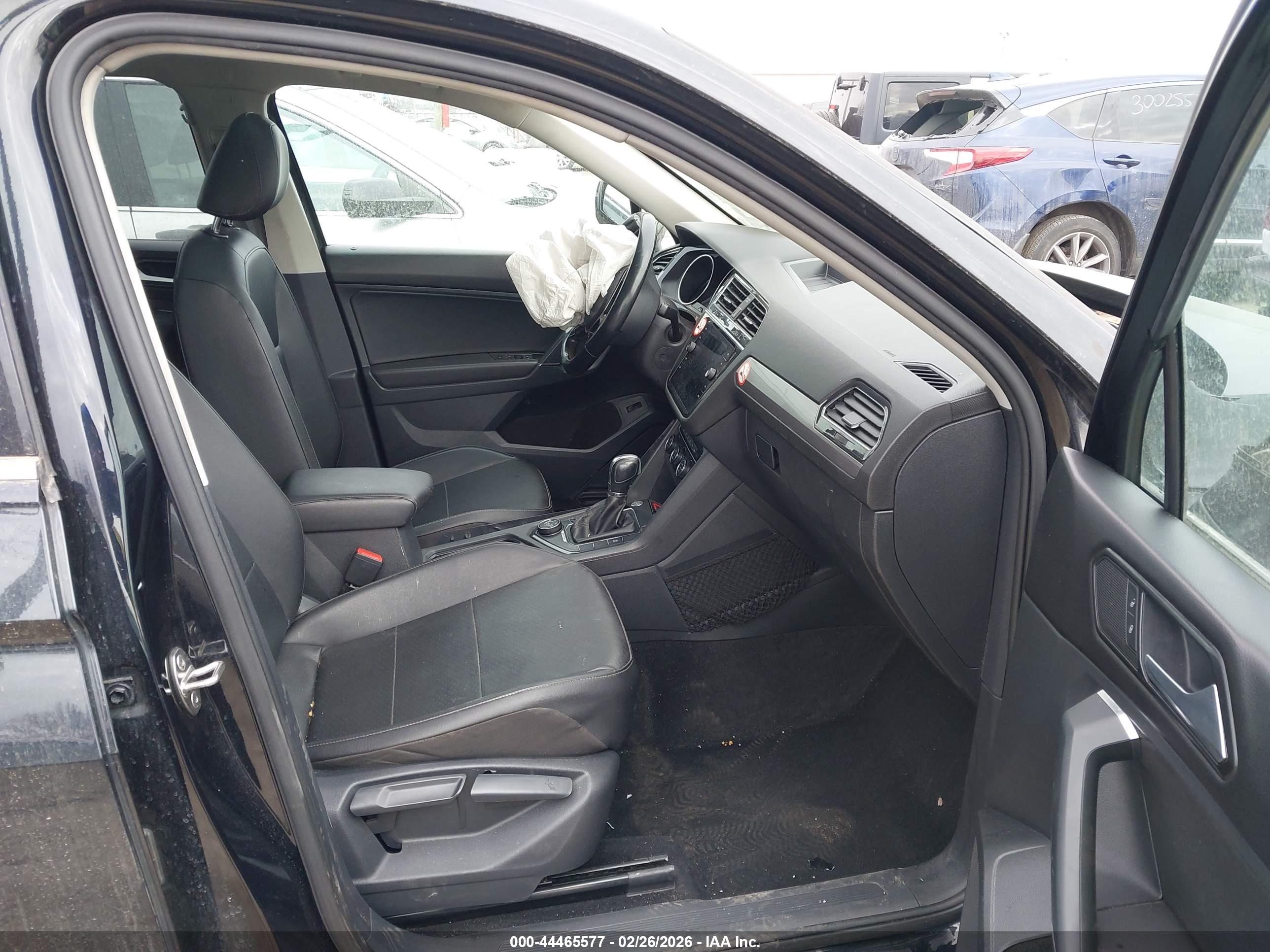 VOLKSWAGEN TIGUAN image 5