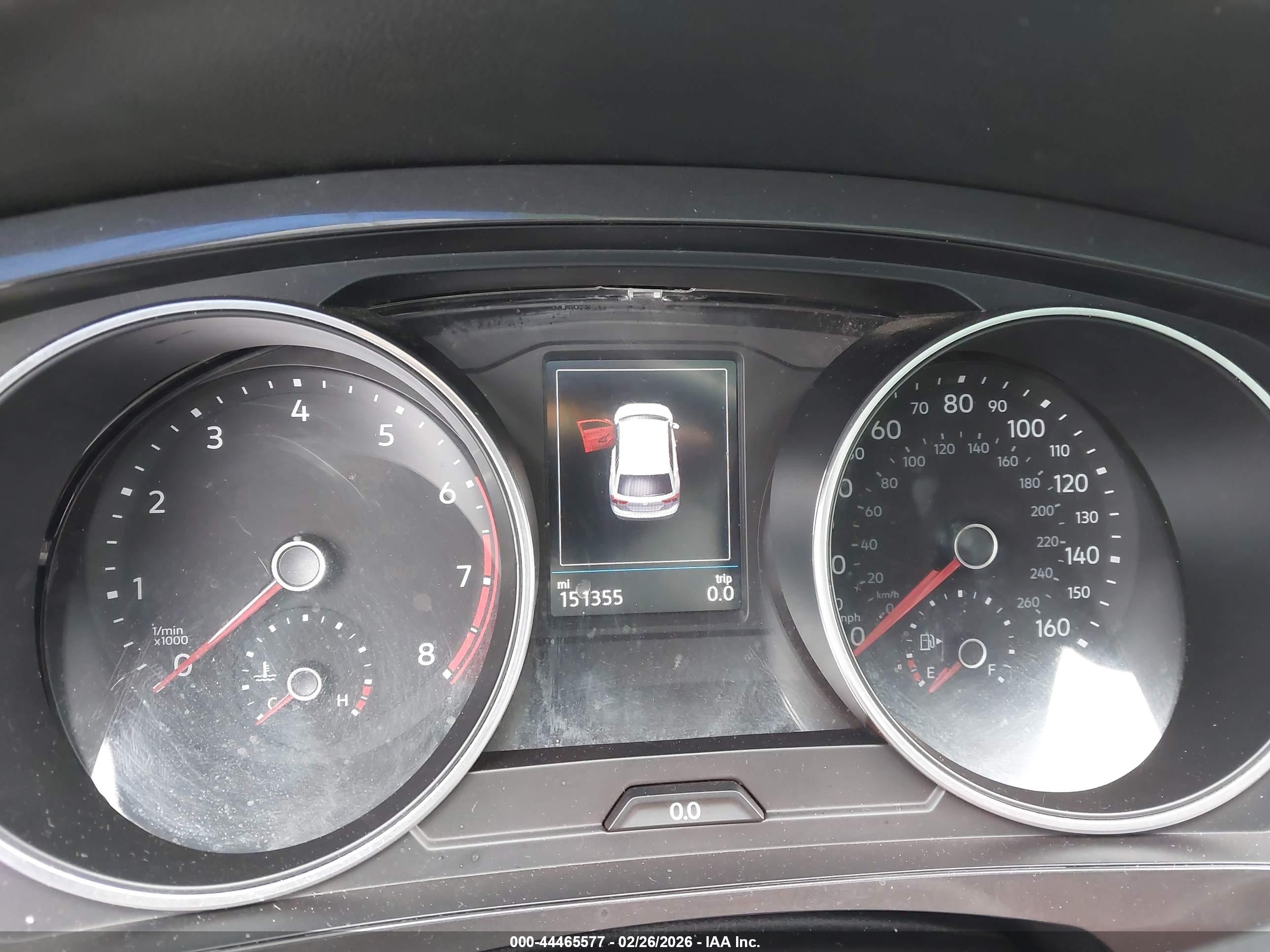 VOLKSWAGEN TIGUAN image 7