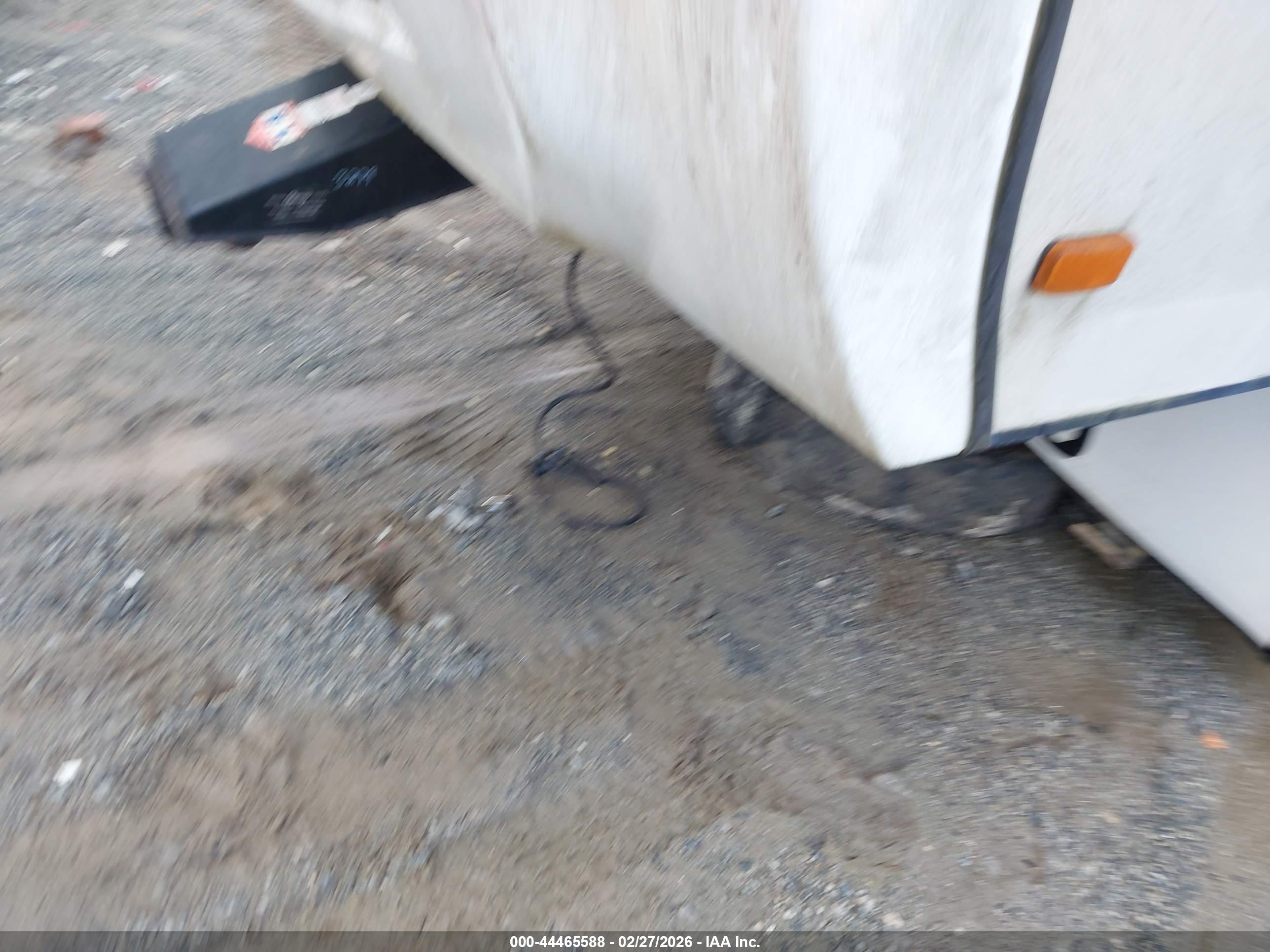 WINNEBAGO MINNIE image 10