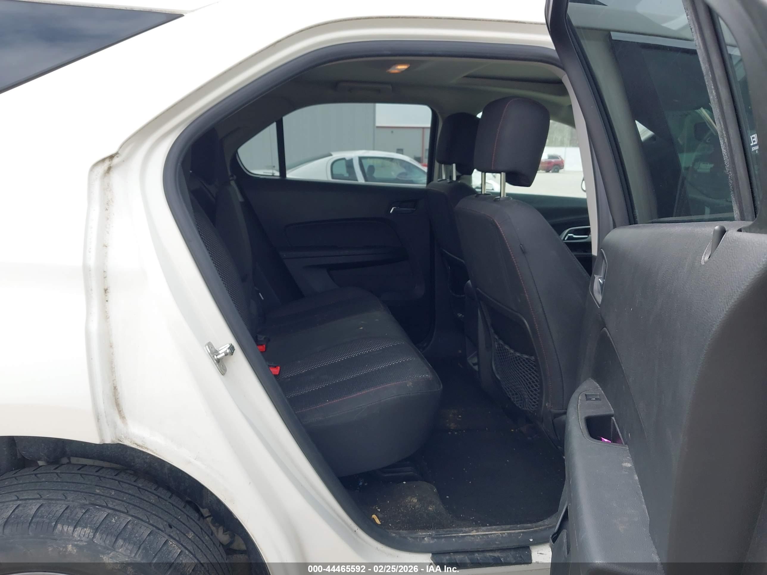 CHEVROLET EQUINOX image 8