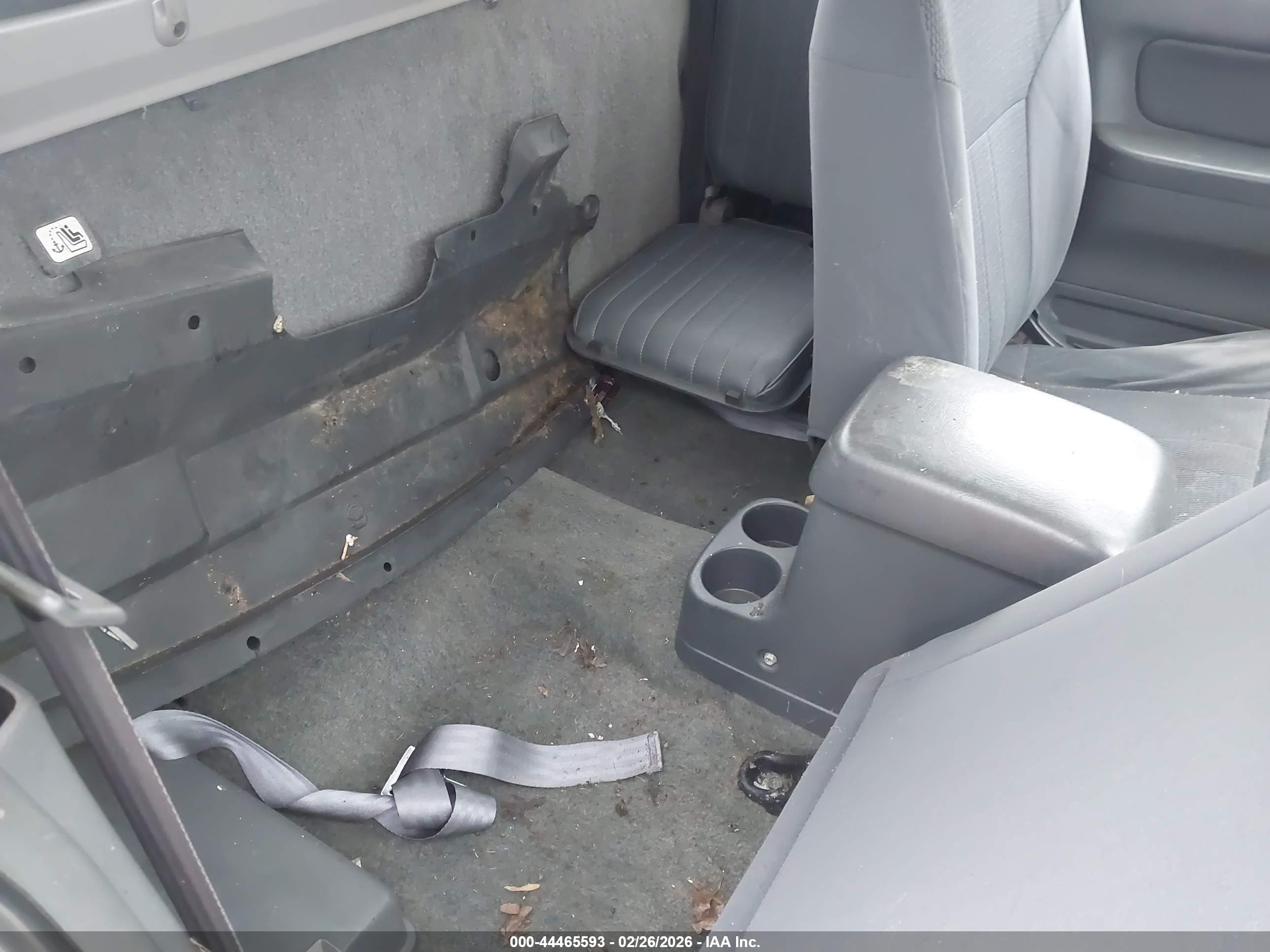NISSAN FRONTIER image 8