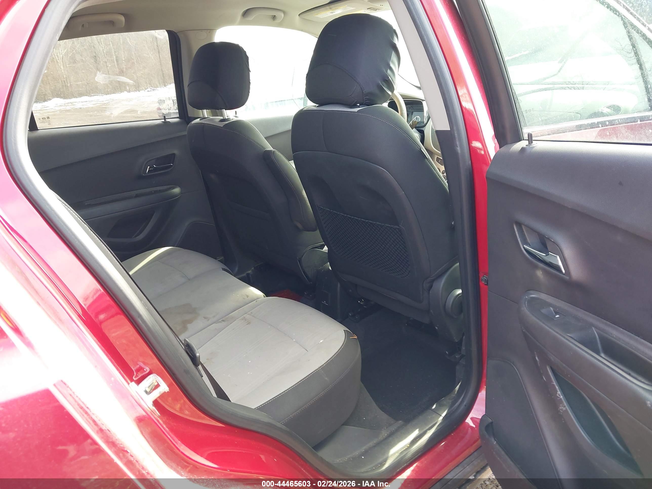 CHEVROLET TRAX image 8