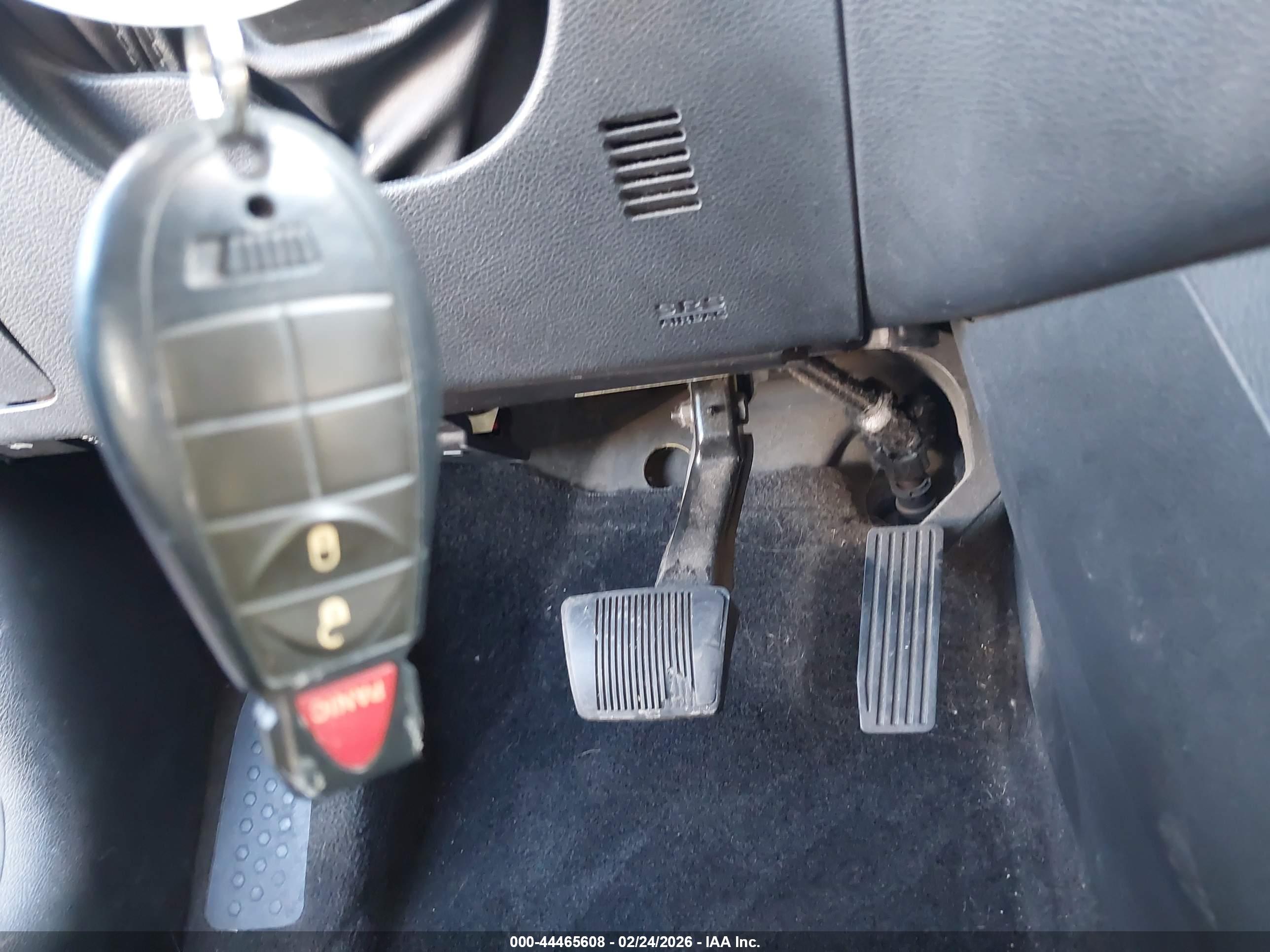 JEEP CHEROKEE image 11