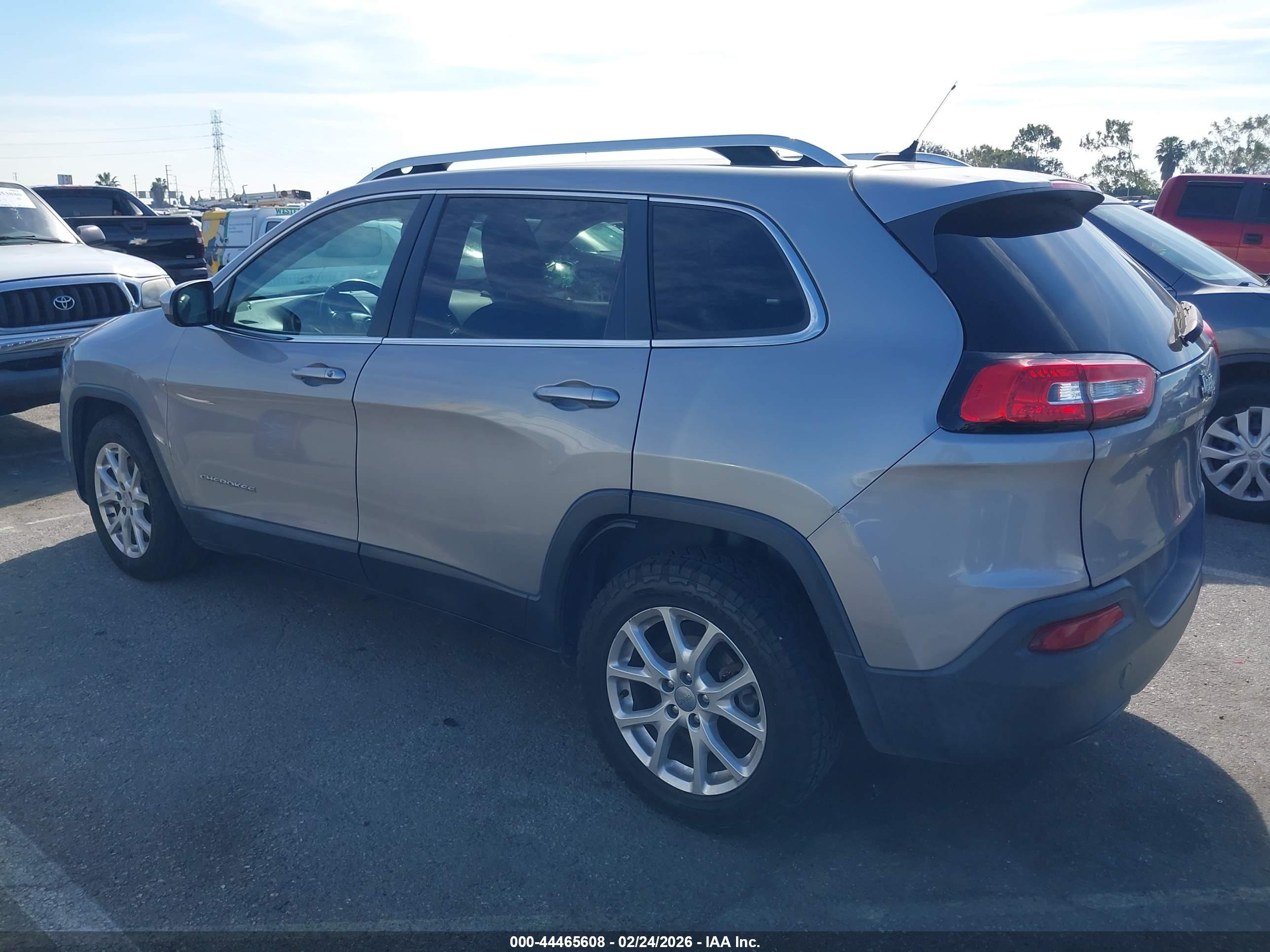 JEEP CHEROKEE image 3